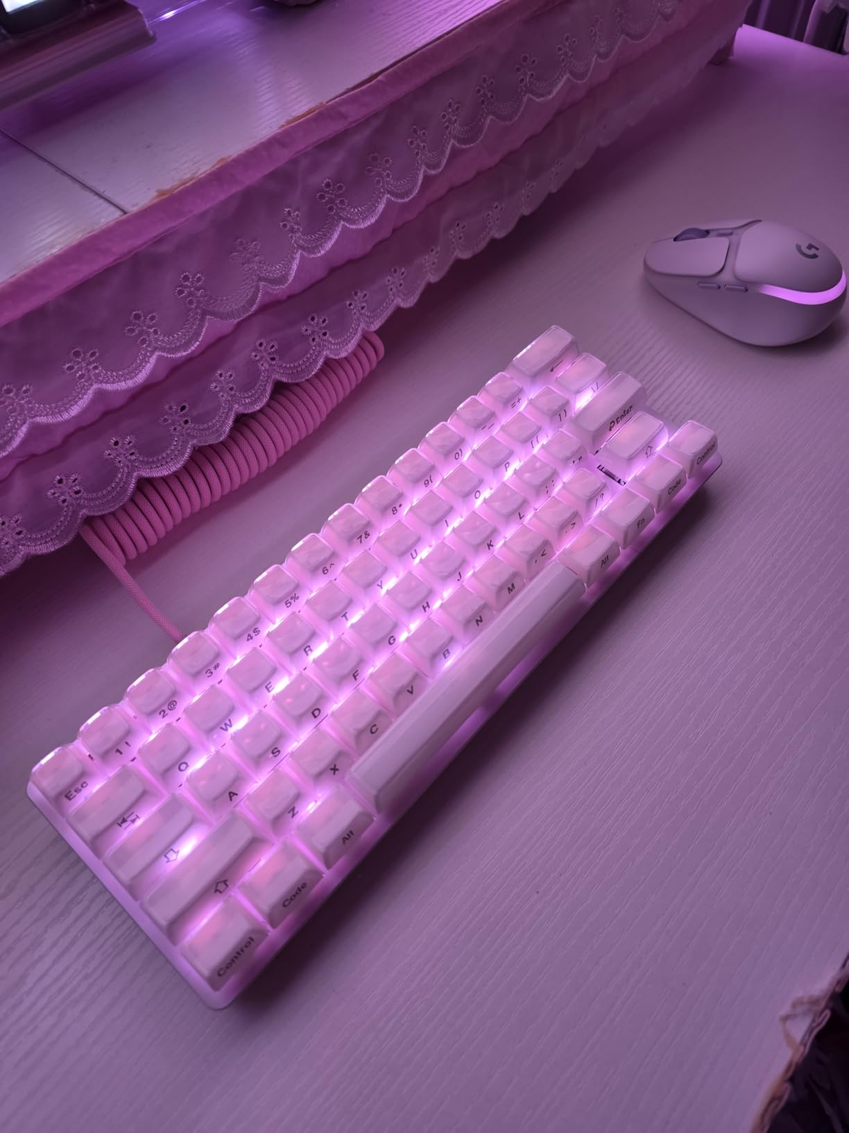 Razer Huntsman Mini 60% Gaming Keyboard: Linear Optical Switches - Rapid Trigger Mode - Chroma RGB Lighting - PBT Keycaps - Onboard Memory - Snap Tap - Classic Black customer photo 1