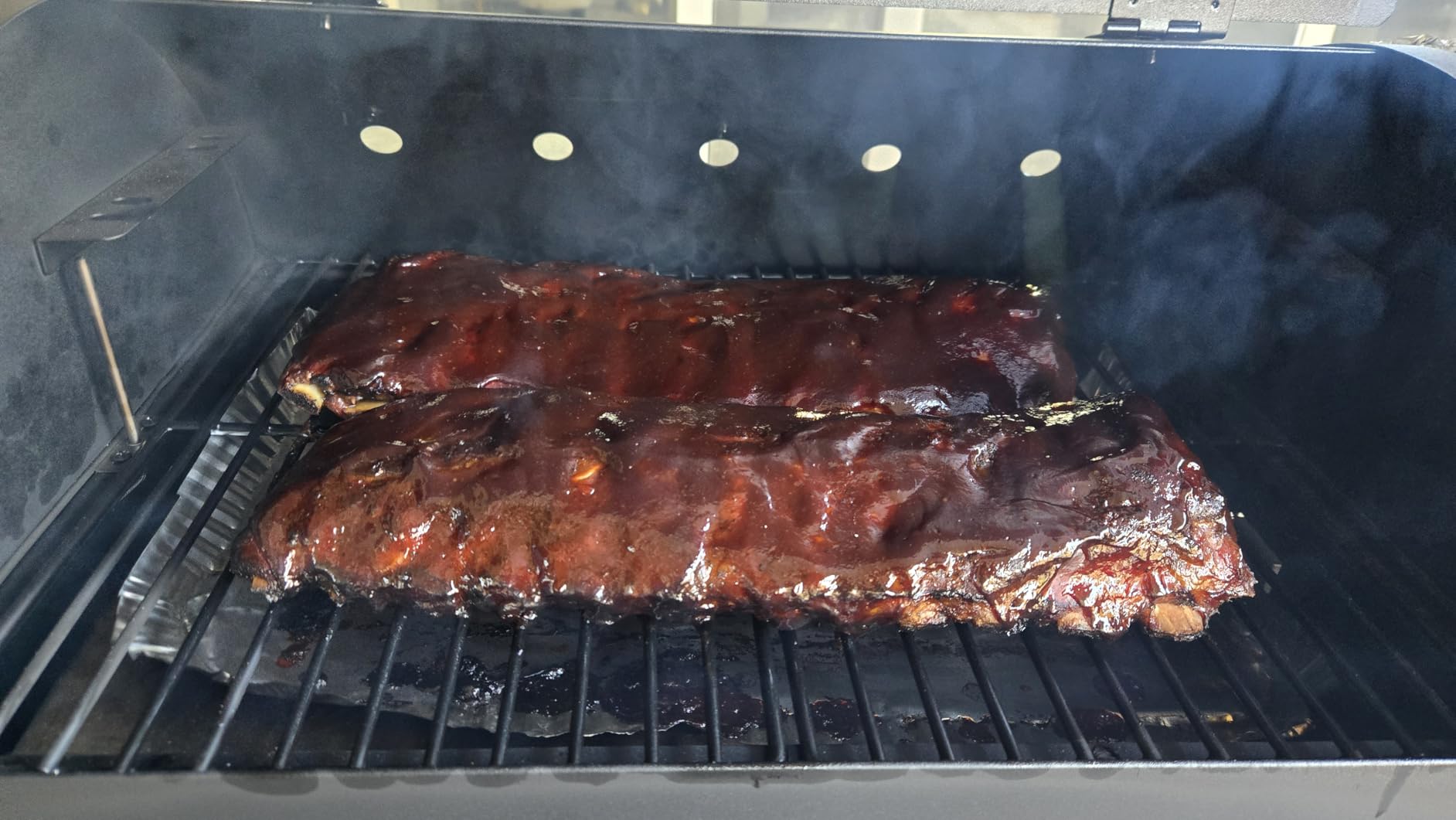 Brisk It Zelos-450 WiFi A.I. Electric Wood Pellet Smoker Grill - Smart Grill With Waterproof Cover- 450 sq.in Cooking Area,7-in-1 Outdoor Grill & Smoker, PID Controller (Up to 500F), Meat Probe customer photo 1