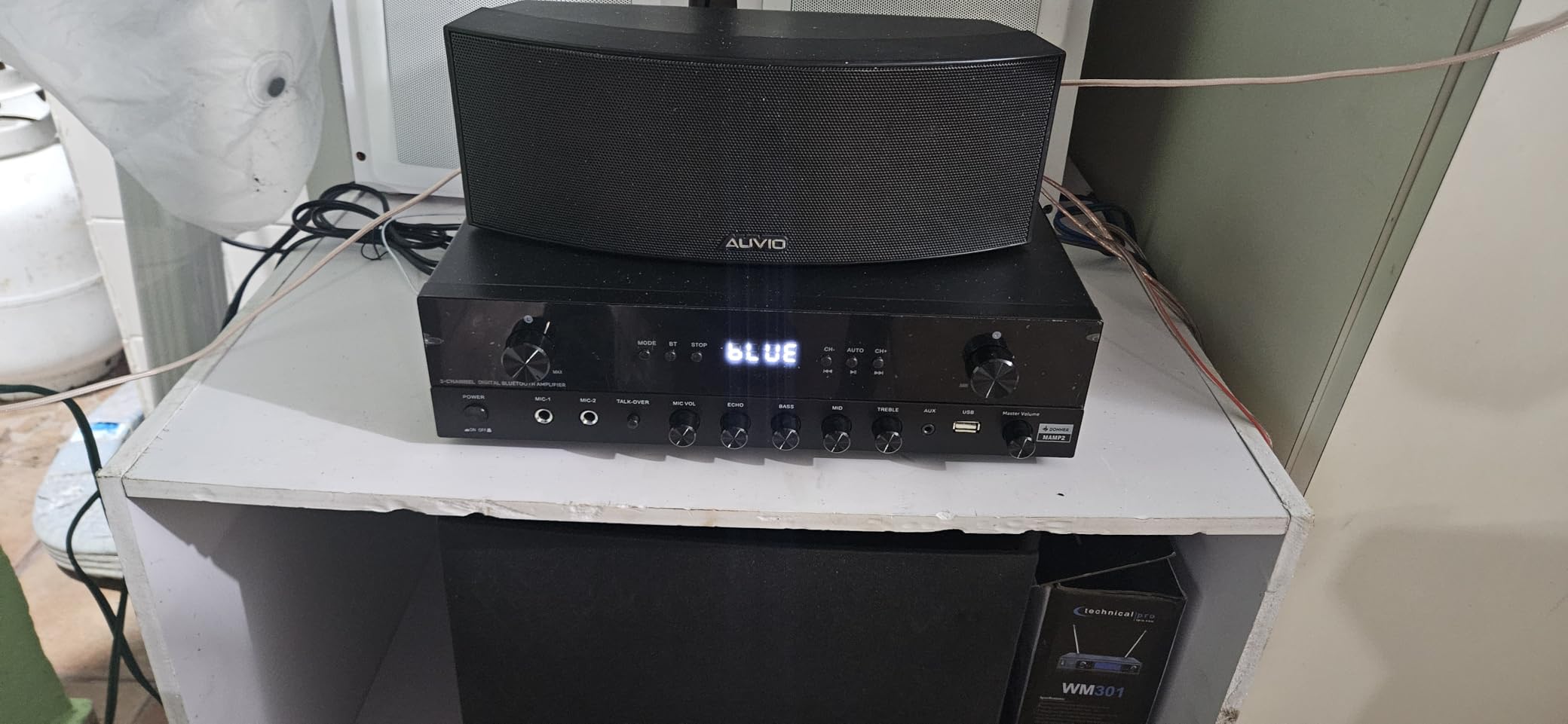 Donner Stereo Audio Amplifier, 600W Peak 2 Channel Receiver with Bluetooth 5.3, Phono, Optical, Coaxial, USB, FM, 2 Mic-in, Aux, RCA Input for Home, Karaoke, Theater Speakers, MAMP2 customer photo 1