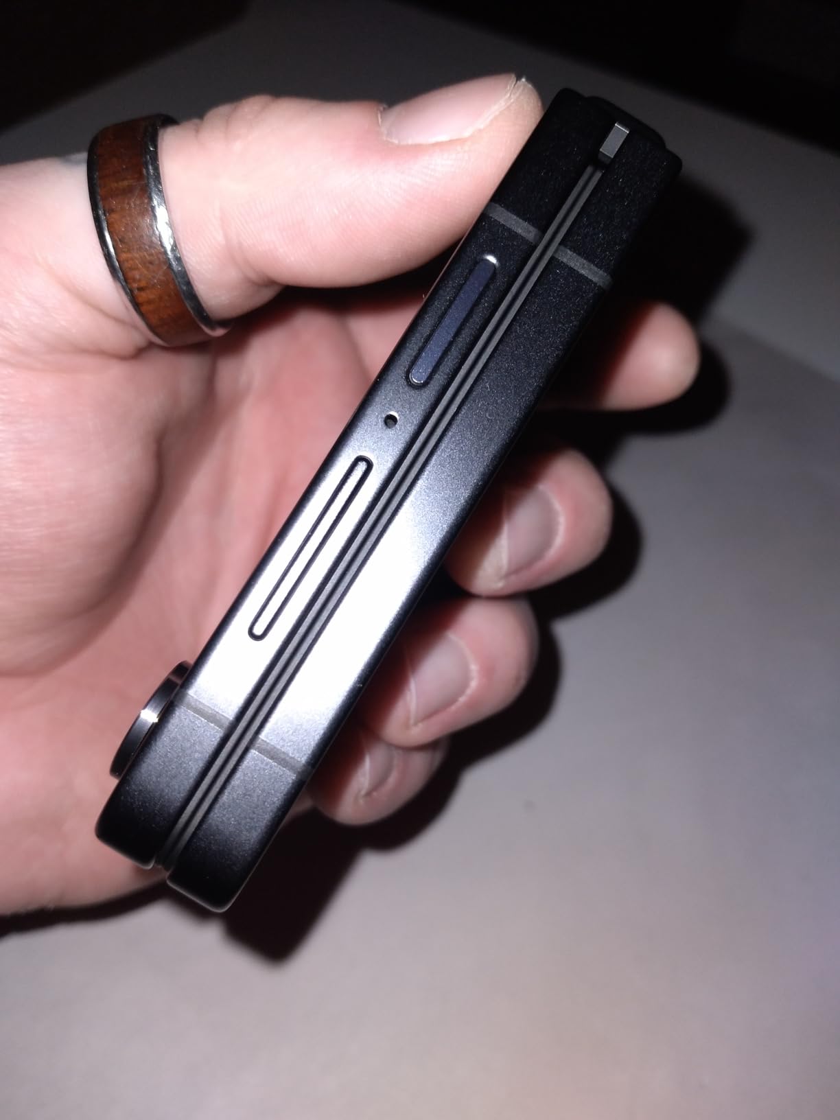 Samsung Galaxy Z Flip7 Cell Phone, 256GB AI Smartphone, Unlocked Android, high-res 50 MP Camera, Powerful Processor, Long Battery Life, 2025, US 1 Yr Manufacturer Warranty, Jet Black customer photo 1