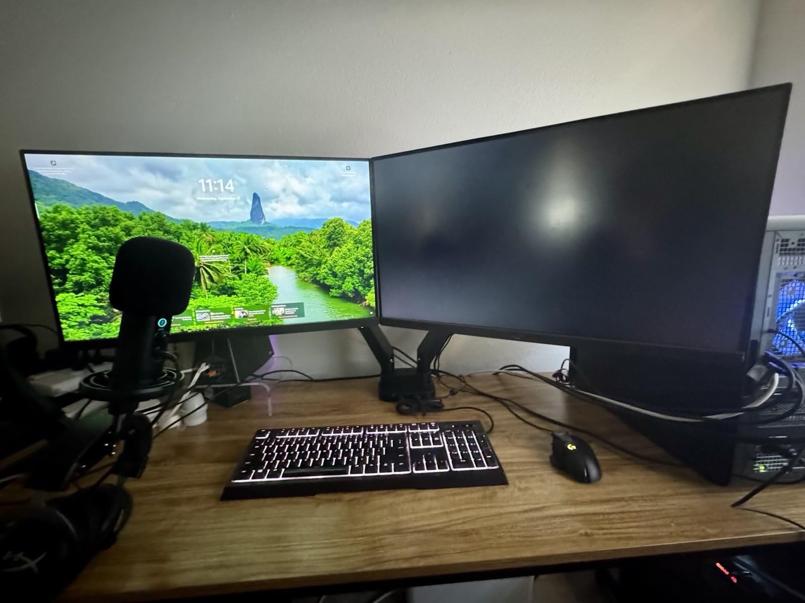 MOUNT PRO Dual Monitor Desk Mount for 39