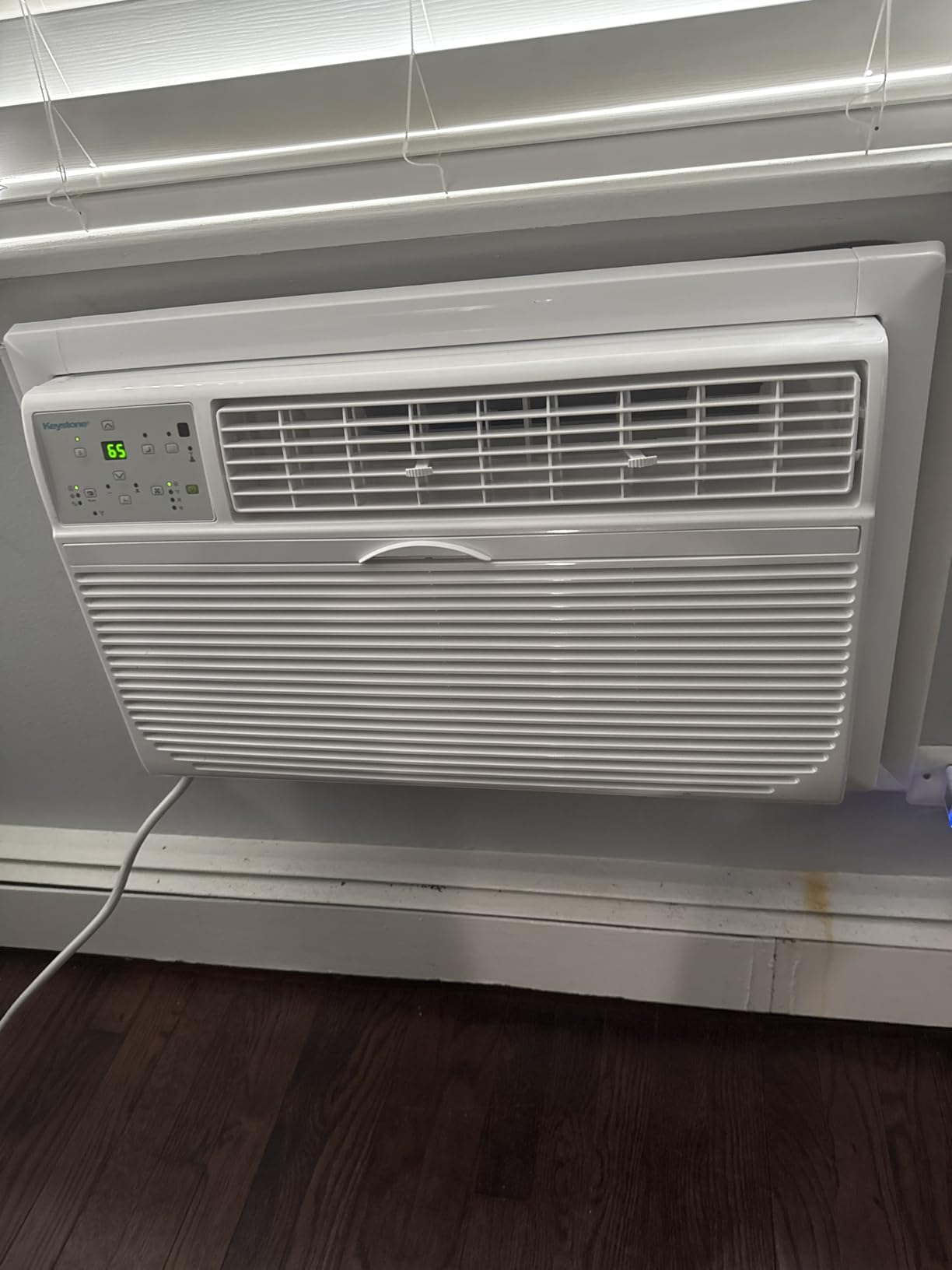 Keystone 10,000 BTU Through the Wall Air Conditioner and Dehumidifier, 115V, Through the Wall AC Unit for Bedroom, Bathroom, Nursery, Small-Medium Sized Rooms up to 450 Sq.Ft., Quiet, High Efficiency customer photo 1