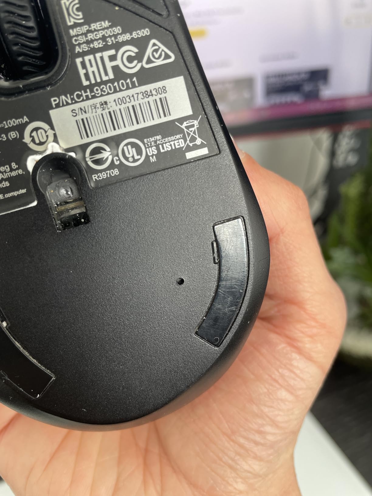 Glass Gaming Mouse Pad, Professional Esport Tempered Glass Mouse Pad Ultra-Smooth Micro-Etched Surface for Top Speed and Control,Hard Mousepad Black (XL 19.7'' L x 15.8'' W) customer photo 2