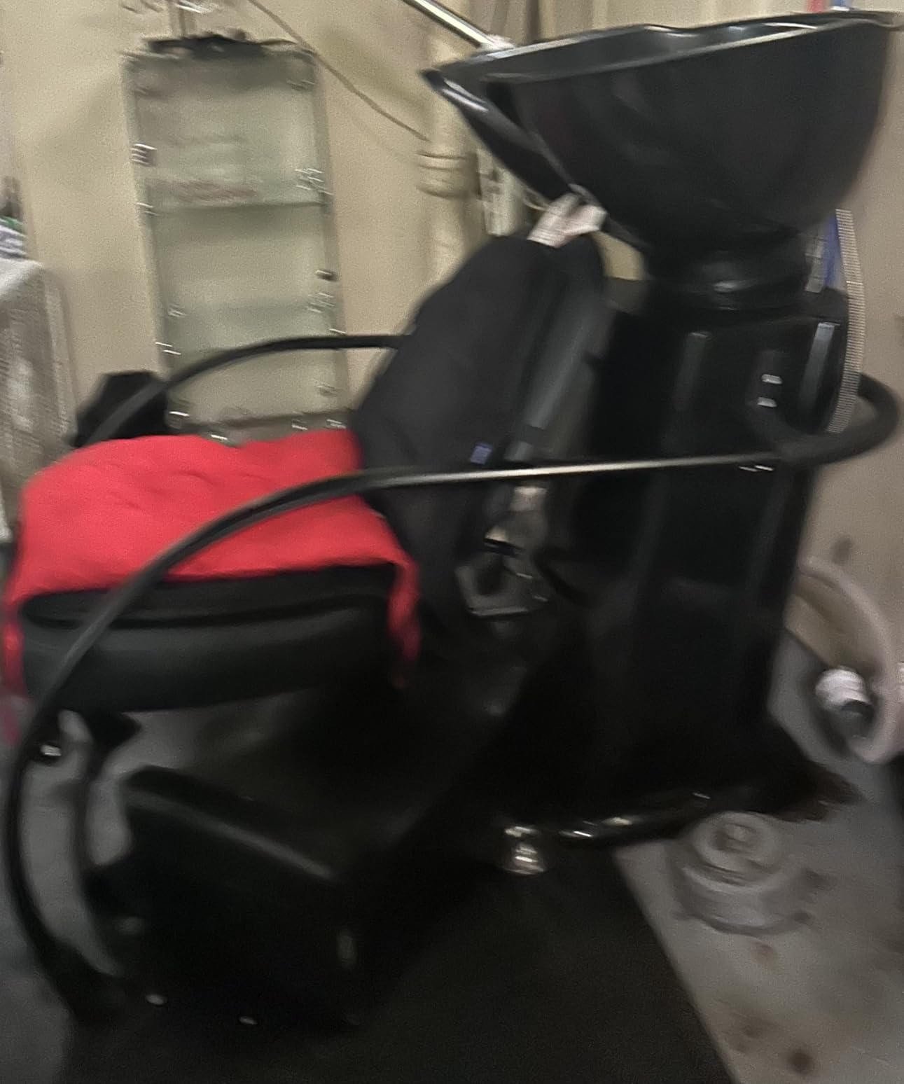 Baasha Shampoo Bowl and Chair Set for Salon, Professional Shampoo Chair with Bowl and Soft Neckrest, Comfortable Sponges Cushion, Adjustable Head Spa Chair for Barbershop customer photo 2