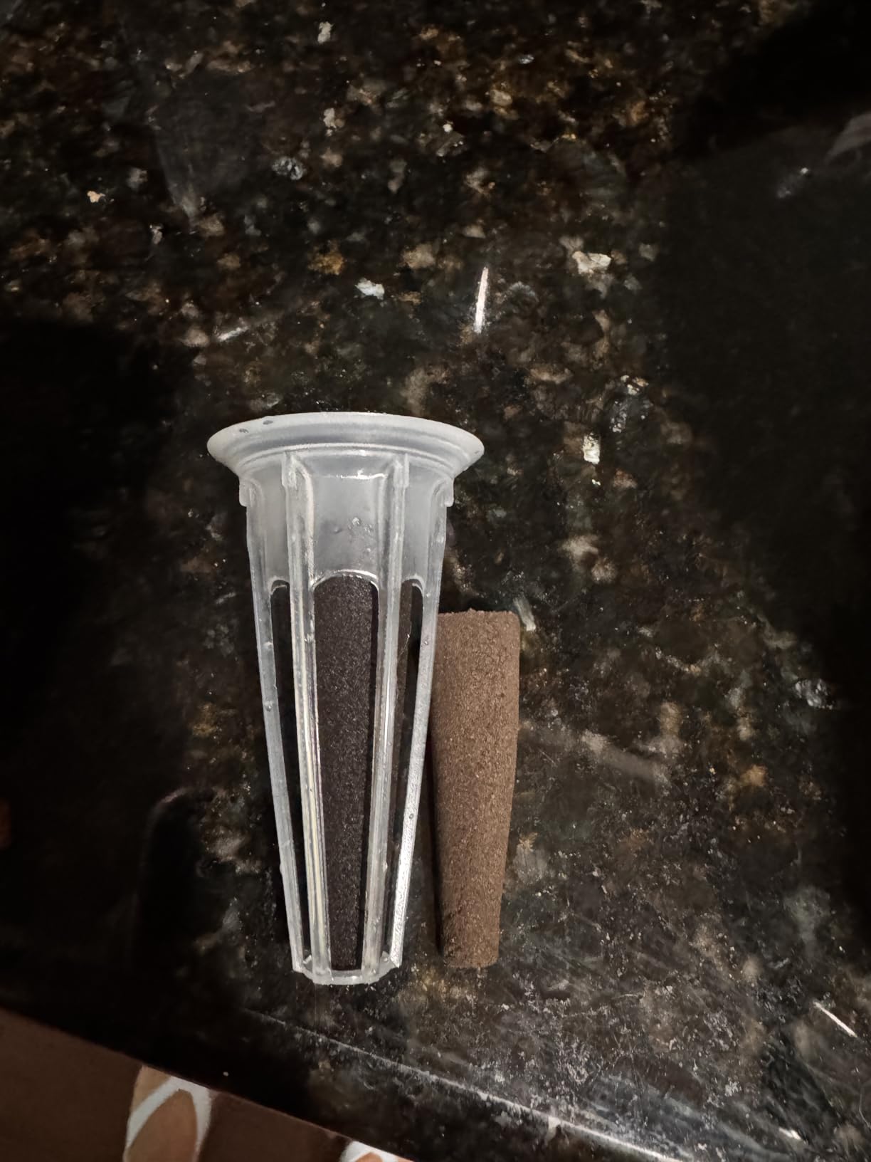 Vertical Hydroponics Growing System Kit, Indoor Outdoor Gardening System Kits, Herb & Fruits Growing Hydroponic Tower, 6 Layers (36 Pods) customer photo 1