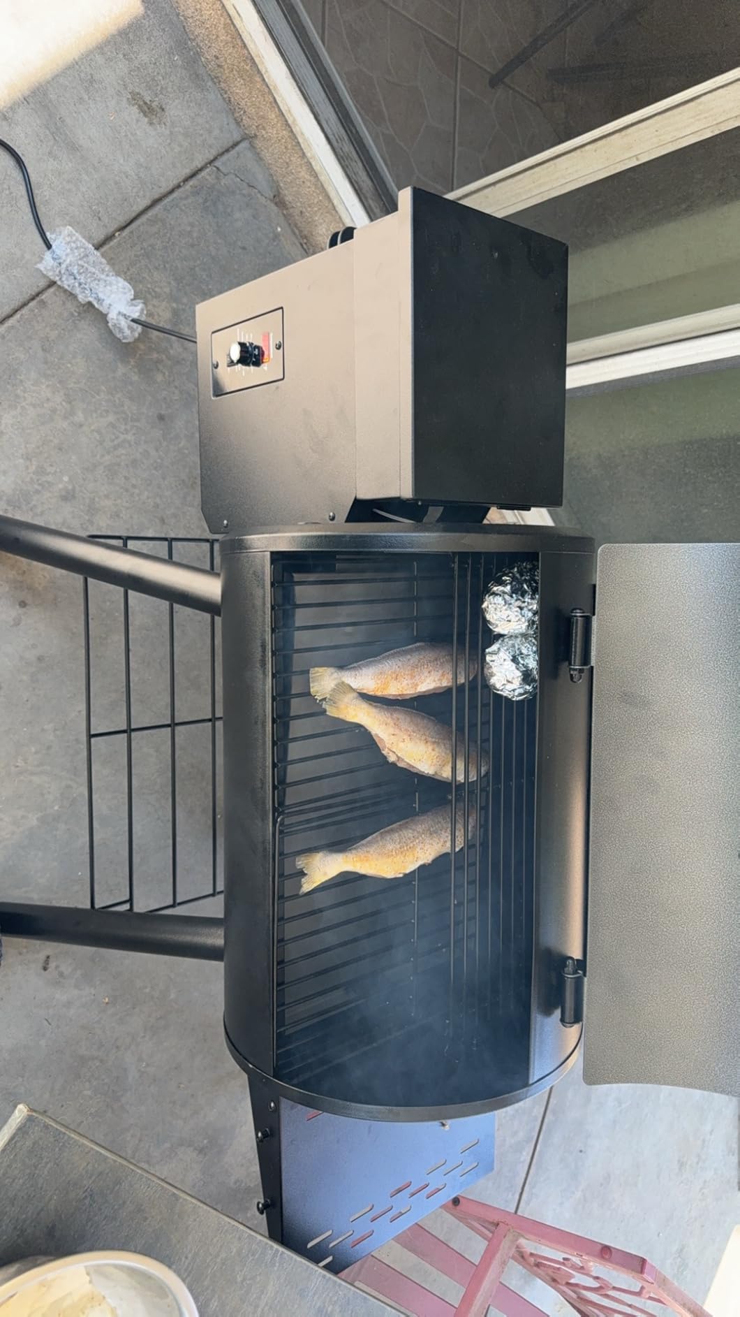 Wood Pellet Smoker Grill and Smoker, 440 SQ. IN Cook Area, Pellet Grill with Base Storage Rack, 500°F Max Temperature, Outdoor Grilling, Smoking, and BBQ (Black) customer photo 2