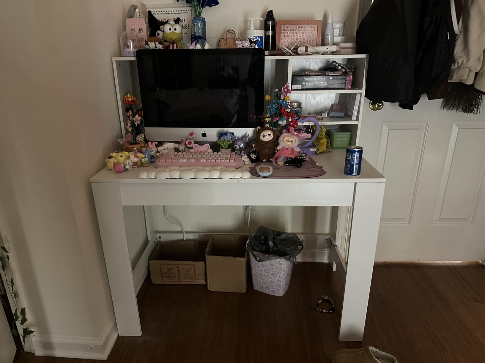 Tangkula Computer Desk with Hutch & Charging Station, Home Office Writing Study Desk with Storage Shelves, Cable Management Hole, Laptop Desk, Desk for Bedroom, Computer Workstation (Black) customer photo 1