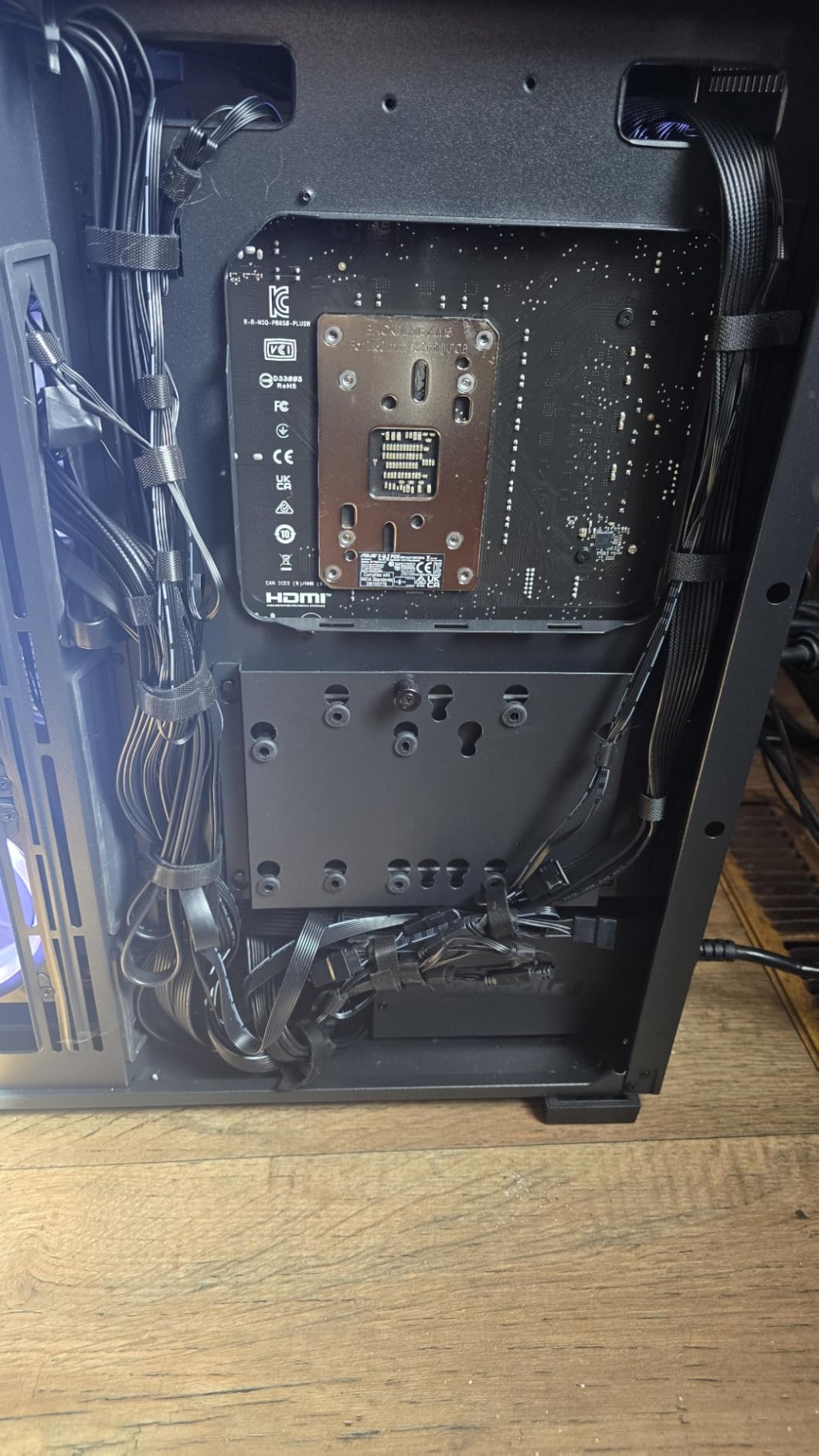 SAMA P1000 1000W Platinum Power Supply - Fully Modular ATX 3.1 PSU | PCIe 5.1 & 12V-2x6 Ready | 80 Plus & Cybenetics Platinum Efficiency | Zero RPM Low-Noise | Ultra Quiet 140mm FDB Fan - Black customer photo 1