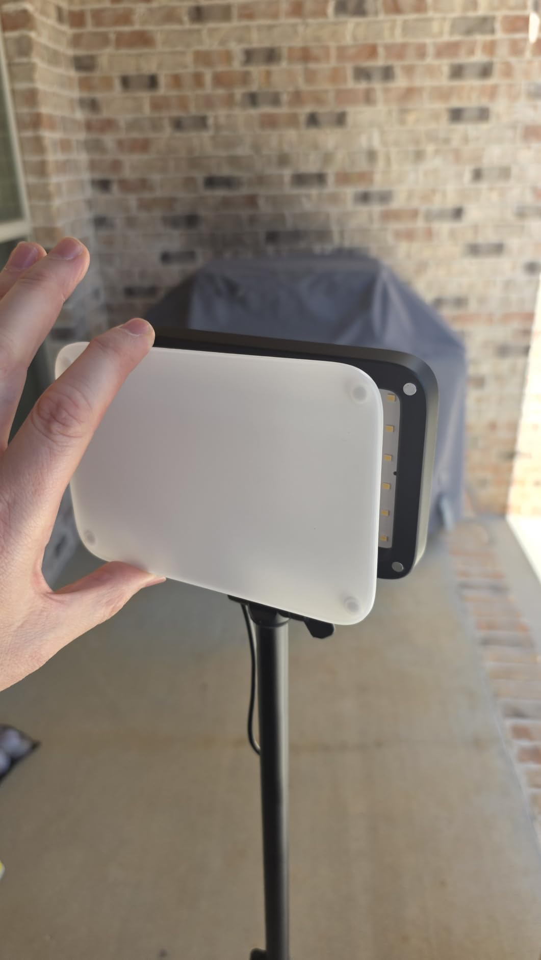 NEEWER Basics 2 Pack LED Video Light Panel Lighting Kit, Bi Color Dimmable Portable Studio Lights with Stands & Filters customer photo 1