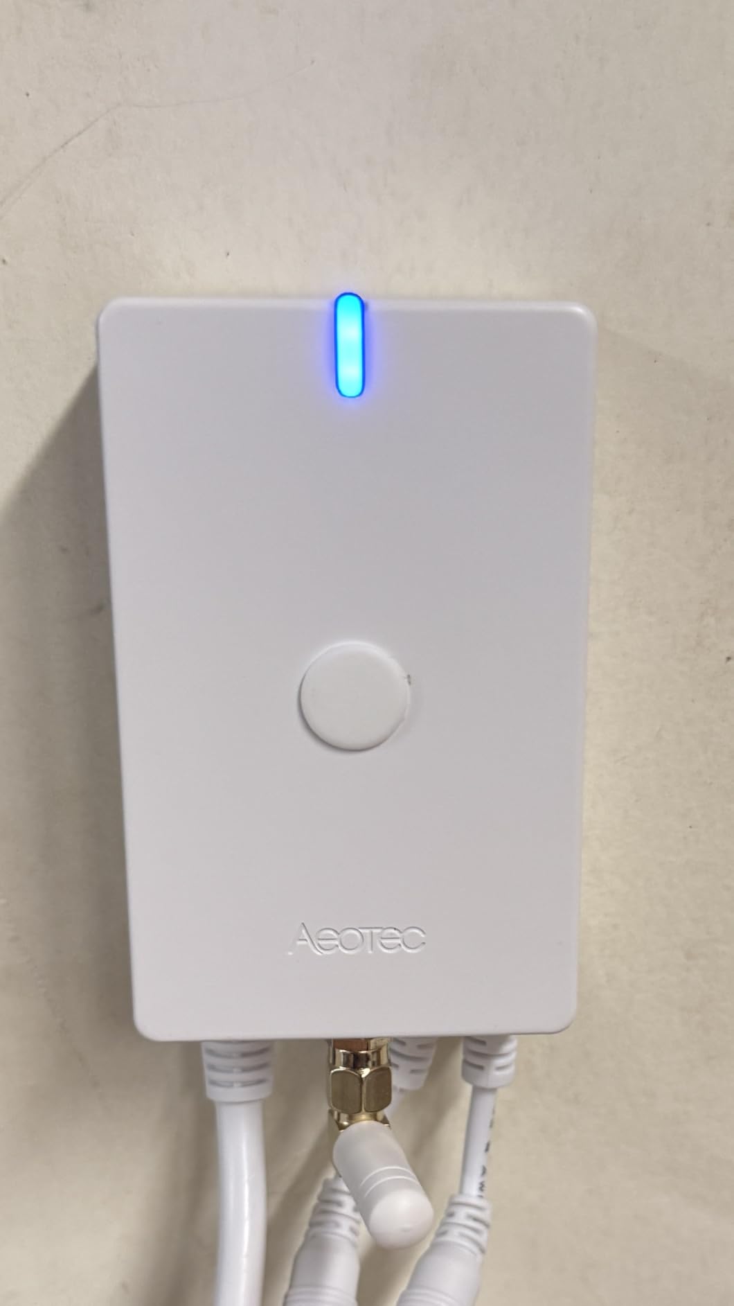 Aeotec Home Energy Meter 8 - Smart Electricity Monitor - Real-Time Usage and Production Tracking - Z-Wave Long Range - 2x200A Clamp-On Sensor - Supports 2-Phase Power - SmartThings - HomeAssistant customer photo 2
