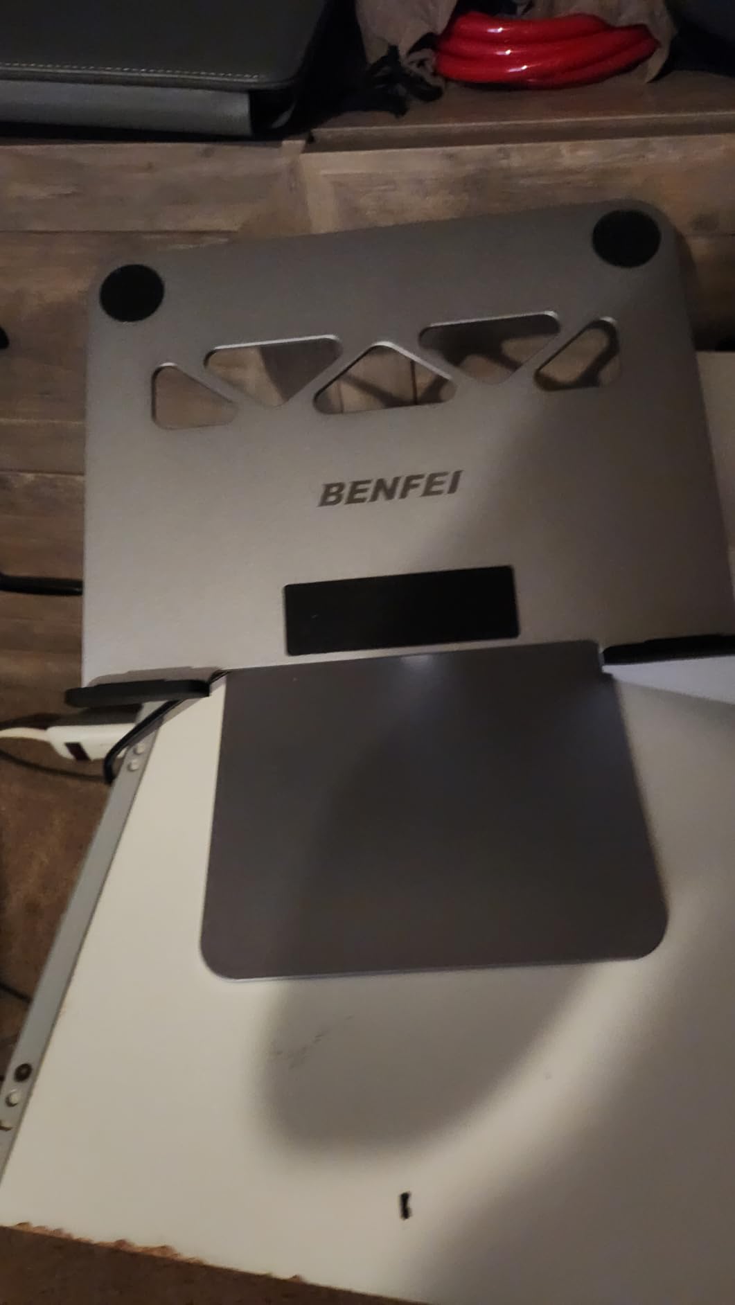BENFEI Laptop Stand with USB C 6in1 Docking Station, HDMI 4K@60Hz, Gigabit Ethernet, 100W Power Delivery, 10Gbps USB C 3.2 and 2 USB A 3.2 customer photo 1