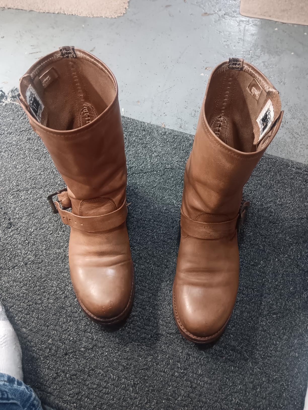 Shoe Care Kit - 16-in-1 Leather Shoe Polish, Cleaning & Conditioning Kit with Saddle Soap & Mink Oil - Black/Brown/Neutral Shoe Polish, 3 Horsehair Brushes - Premium Storage Bag - Gift for Men & Women customer photo 2