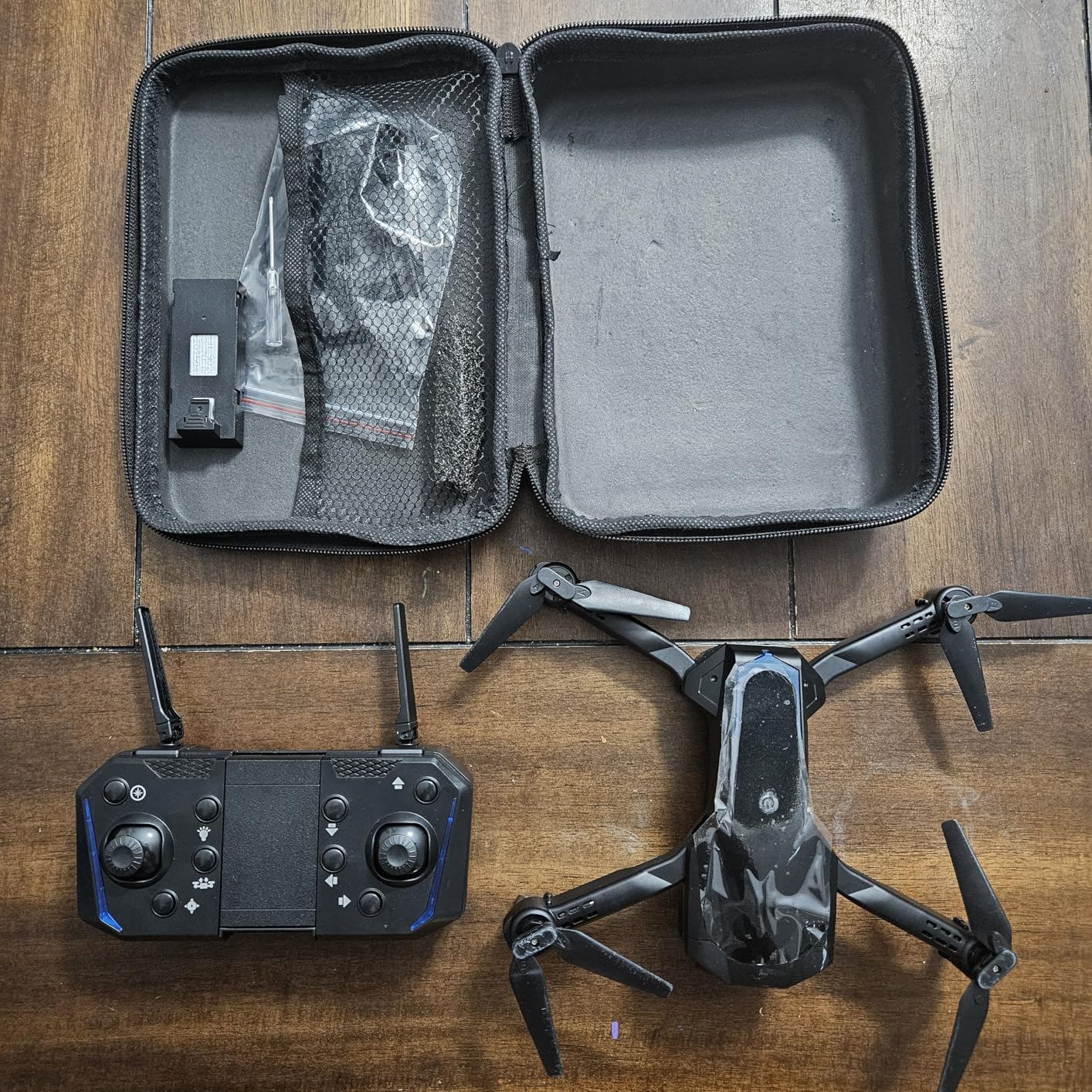 Foldable Drone with 1080P Camera for Beginners & Kids, FPV RC Quadcopter Toys Gifts for Boys Girls, One Key Start, 3D Flips, Gesture Selfie, 3 Speed Modes, 2 Batteries customer photo 1