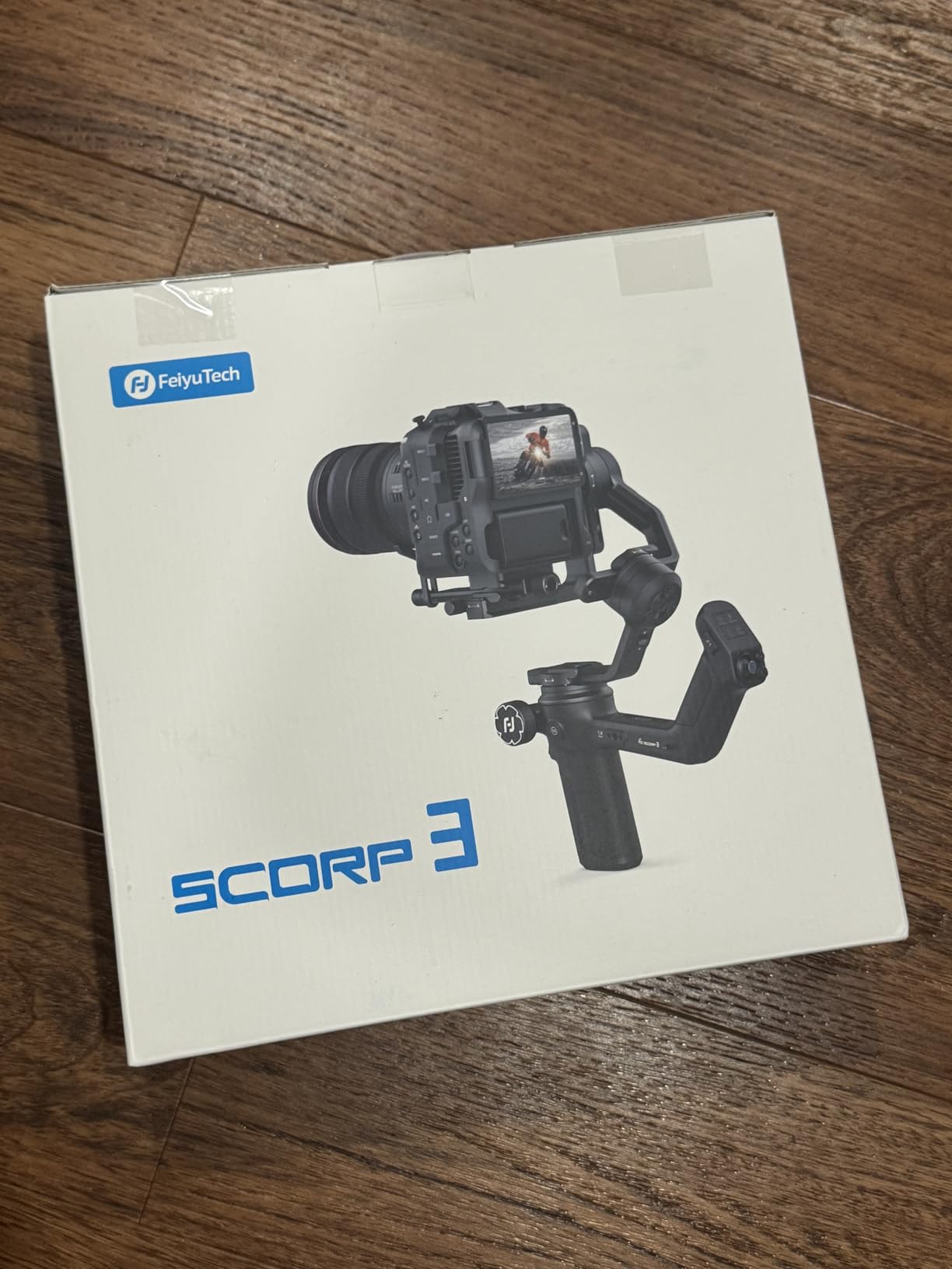 FeiyuTech SCORP 3 Gimbal Stabilizer with AI Tracking, 3-Axis Handheld Stabilizer for Sony Canon DSLR, 3.5kg/7.72lbs Payload, Detachable Wireless Remote Control Handle customer photo 1