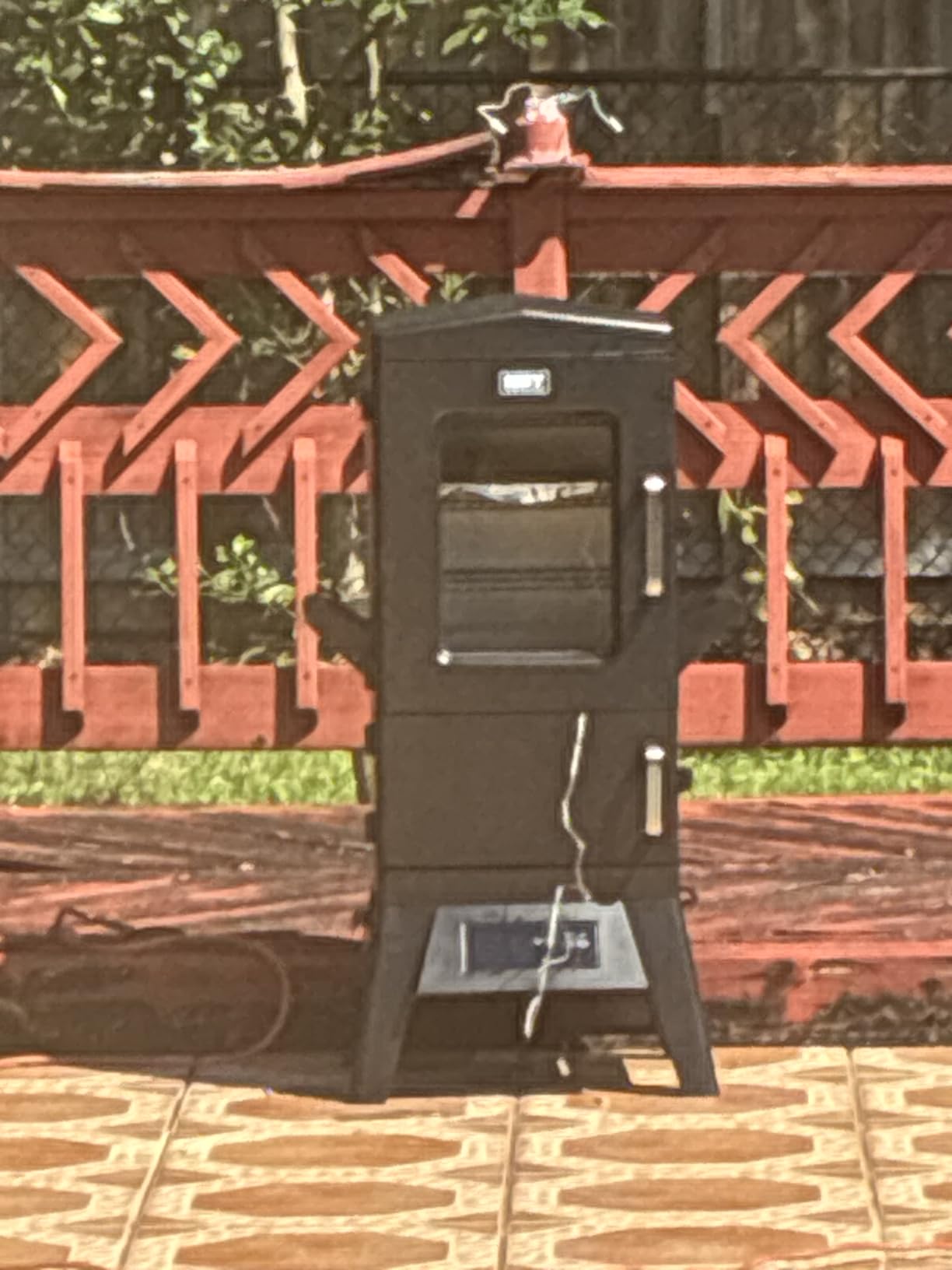 Digital Electric Smoker with Cover, LED Display Build in Meat Probe Large Capacity BBQ Smokers, 4 Racks Smoke More with 633 sq in Cooking Area customer photo 1