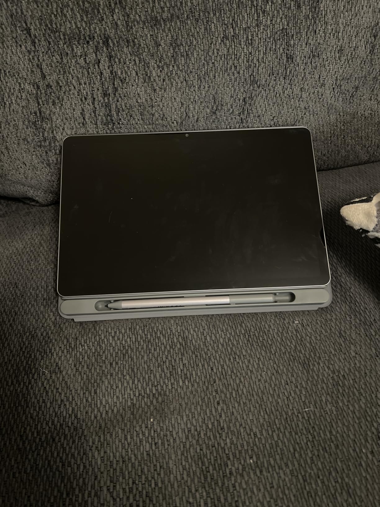 Lenovo Idea Tab - College Tablet - 11 inch 2.5K IPS Touchscreen Display - 90Hz - MediaTek Dimensity 6300-4 GB Memory - 128 GB Storage customer photo 1