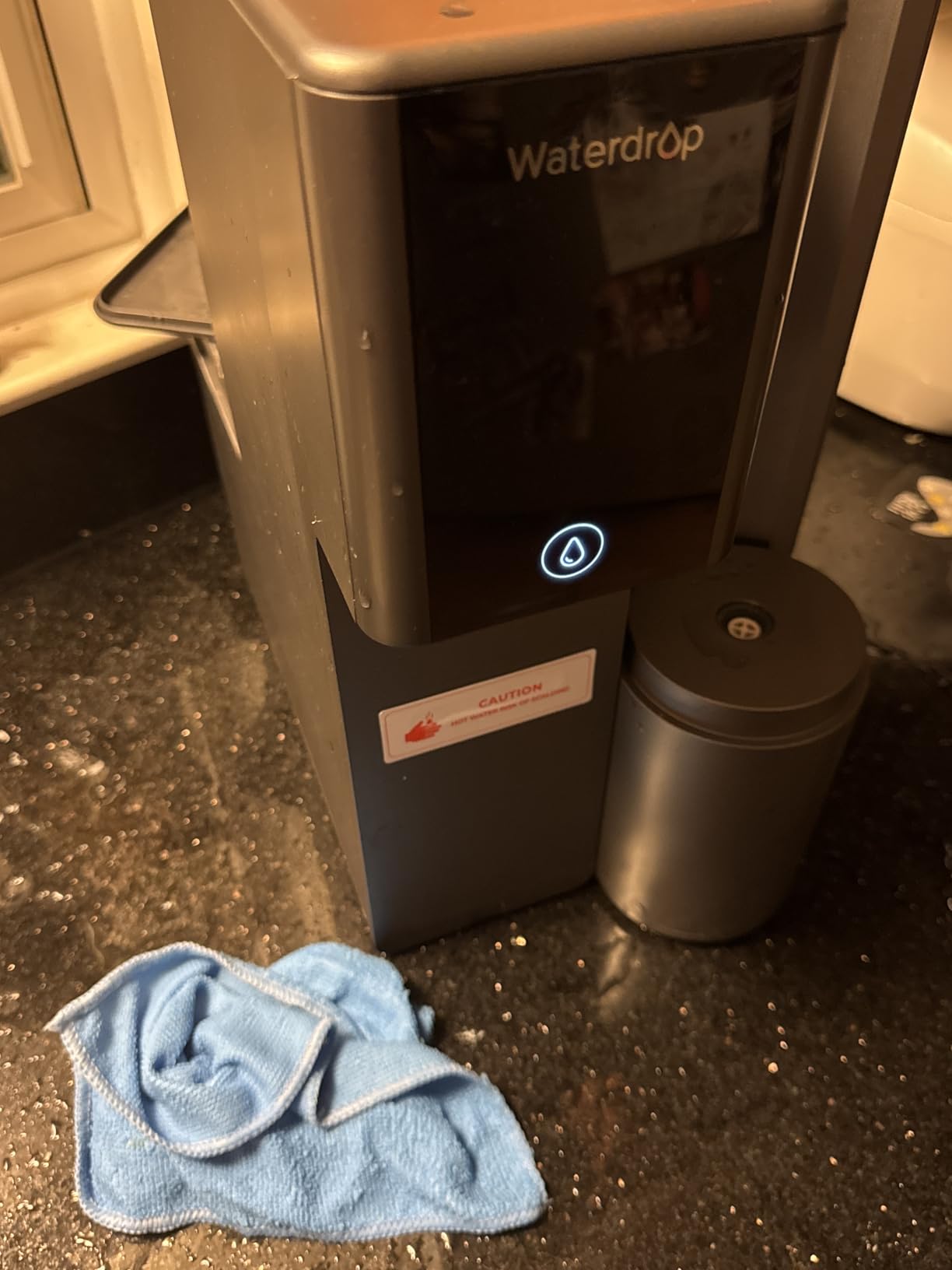 Waterdrop A2 Countertop Reverse Osmosis System, Hot and Cold RO System, Portable Pure Water Tank, Bottleless Water Cooler, 6 Temperature Settings, Hot Cold Room Water, 3:1 Pure to Drain customer photo 1
