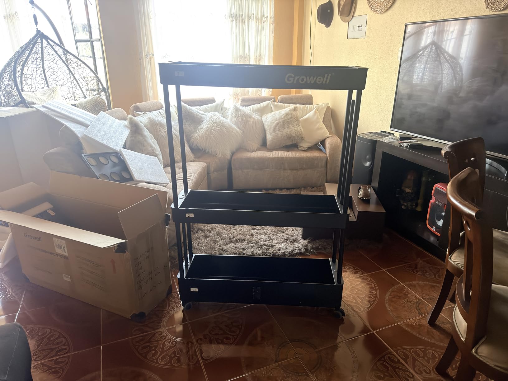 Large Basket Hydroponics Growing System Kit, 32 Pods Vertical Hydroponic Garden with 2 Grow Light Modes, Auto Circulating Water System, 32L Indoor Gardening System for Herb Vegetable Fruit customer photo 1