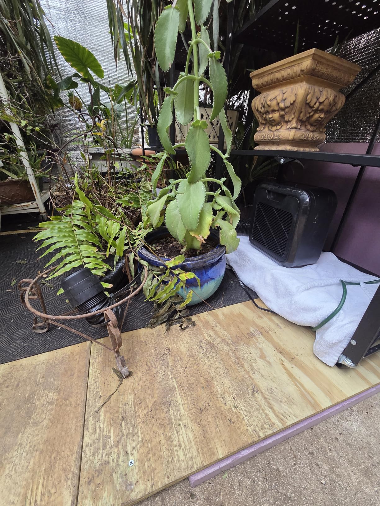 VIVOSUN AeroFlux Smart Grow Tent Heater with Thermostat, 700W PTC Heating, Compact & Portable with VPD, APP Control & Overheat Protection, Included Extension Hose for Grow Tents, Rooms, Greenhouses customer photo 2