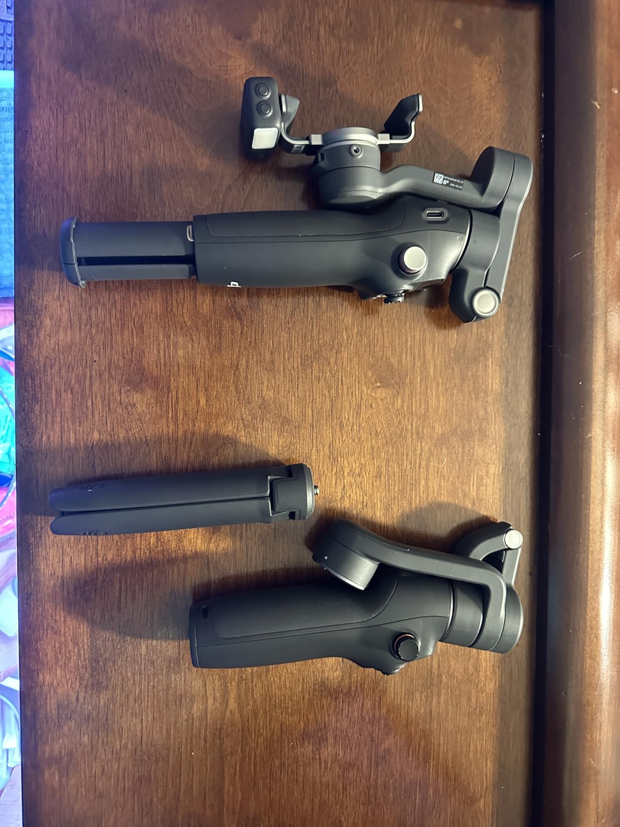 DJI Osmo Mobile 8 Advanced Tracking Combo Gimbal Stabilizer for Phone, AI Native Tracking with Audio & Lighting, 360° Pan Rotation, Built-in Extension Rod & Tripod, 10h Battery customer photo 2