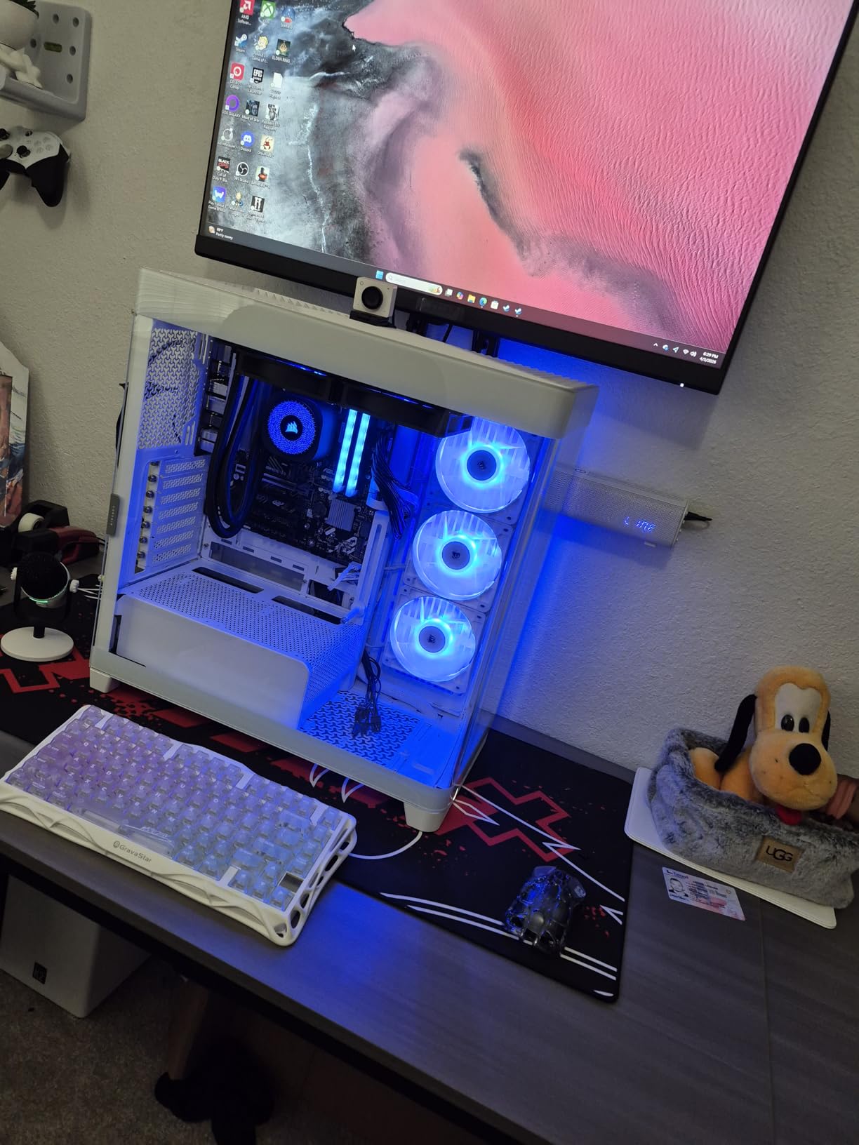 CORSAIR Frame 4500X RS Reverse Fan ARGB Mid-Tower PC Case - 3X Pre-Installed Fans, Panoramic Glass, InfiniRail Mounting System, Modular Customization, Spacious Interior, GPU Anti-Sag - White customer photo 2
