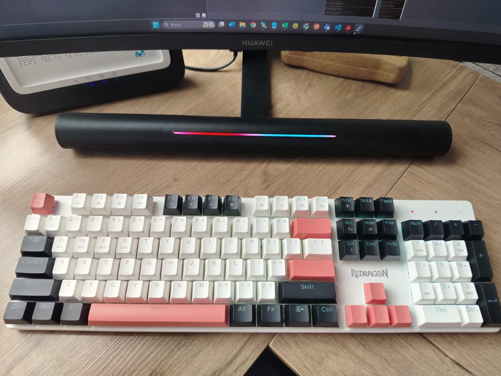 Redragon K671KS Wireless Mechanical Gaming Keyboard, Tri Mode BT/2.4G/USB-C Hot Swappable Custom Keyboard, RGB Backlit Computer Gaming Keyboards, PBT Keycaps, Programmable for PC/Tablet/MAC customer photo 2