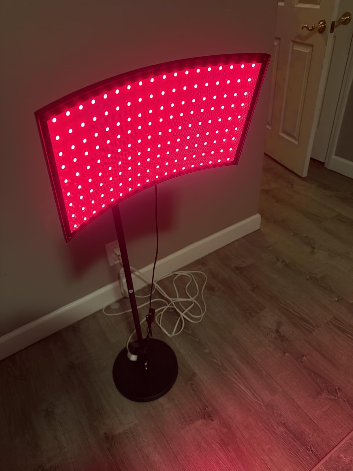 Red Light Therapy for Body Face, Infrared Light Therapy Lamp with Adjustable Stand, 660nm and 850nm Near Infrared LED Lights Panel, Red Infrared Lamp for Full Body, Gift for Men Women customer photo 2