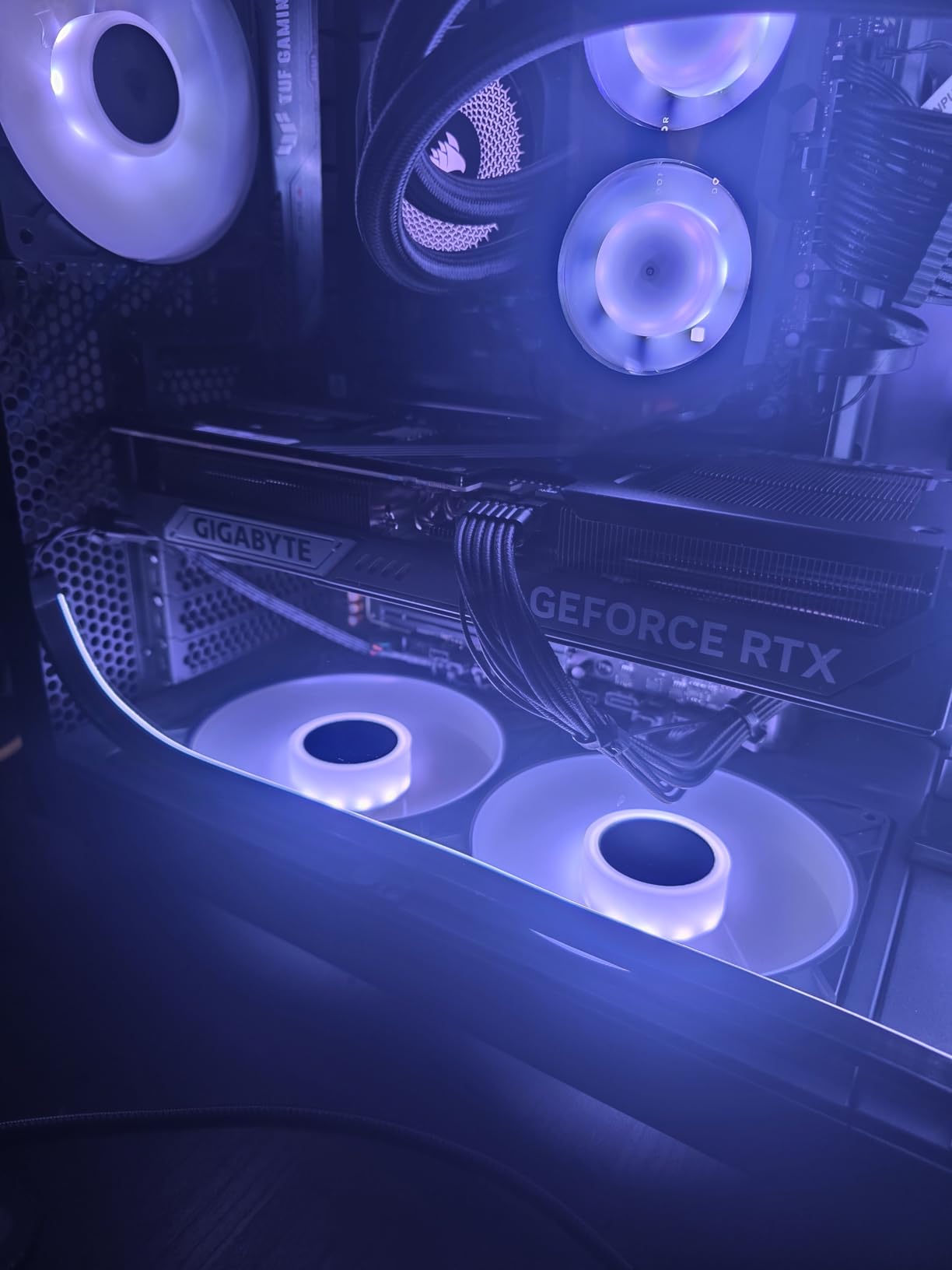 ARCTIC P14 Pro Reverse A-RGB - 3 Pack - 140 mm Premium Fan with Reverse Airflow, PWM Fan with Y Cable Splitter, 400-2650 RPM, 0 RPM <5% PWM, 5V Digital RGB, hydrodynamic Bearing customer photo 2