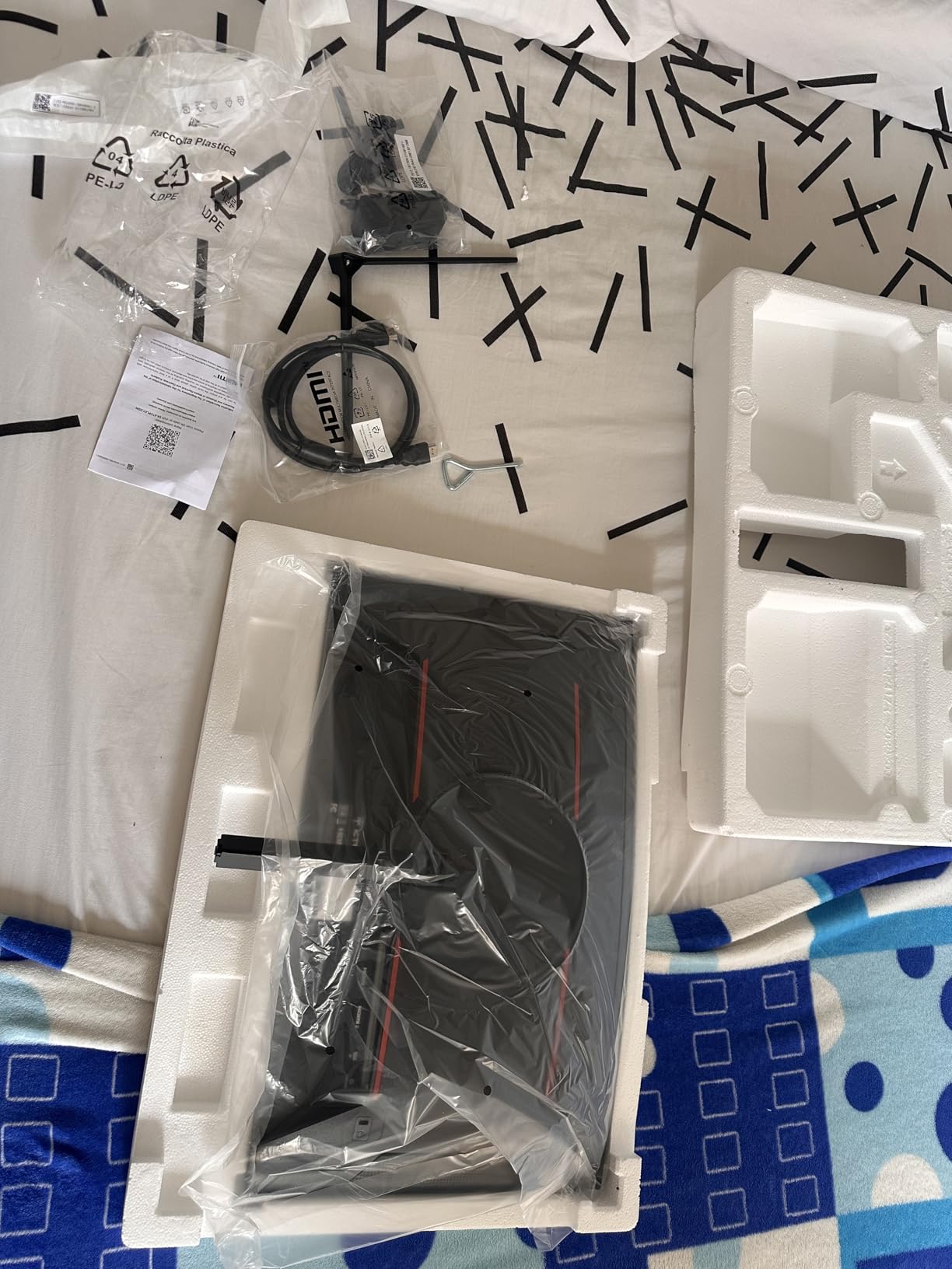 KTC 24.5 Inch 300Hz Gaming Monitor, FHD 1080P 240Hz Fast IPS Monitor, HDR, FreeSync, DisplayPort x1 HDMI x2, 119% sRGB, Height/Pivot/Tilt Adjustment, VESA Support customer photo 1