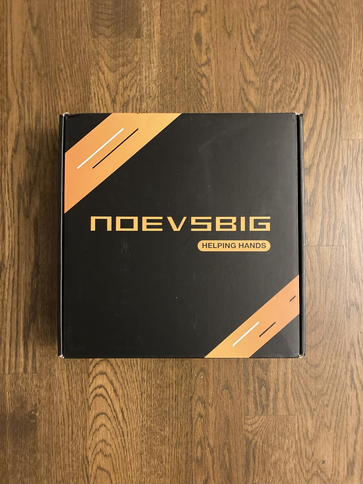 NOEVSBIG Helping Hands Soldering Station with 5X Magnifying Lamp, Magnetic Flexible Arms, 360° Soldering Clamps, Workbench Vise & Large Stable Base, and Helping Hands Clamp for Electronics Repair DIY customer photo 1