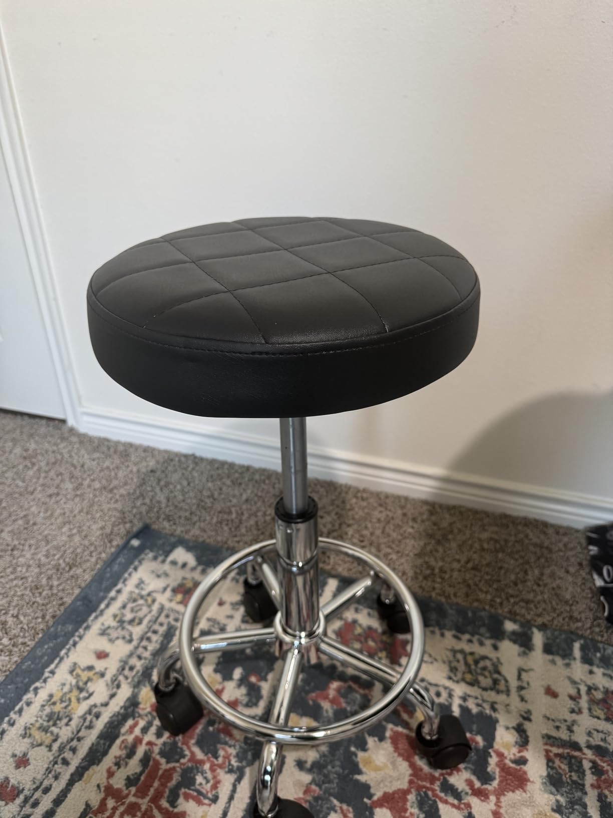 Hydraulic Tattoo Chair Esthetician Bed with Rolling Stool, Black Tatoo Bed Table for Arist, 360 Swivel Adjustable Facial Chair Spa Table customer photo 1