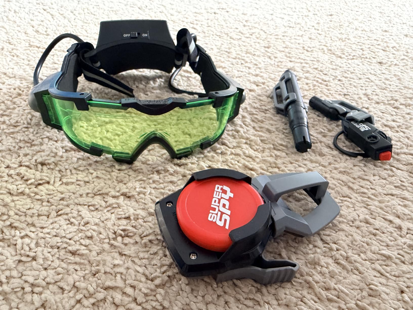 Kids Night Vision Goggles Spy Kit, 4 Pcs Spy Gear Toys Set with Flip-Out Light, Invisible Ink Pen, Ear Light & Frisbee Shooter customer photo 1