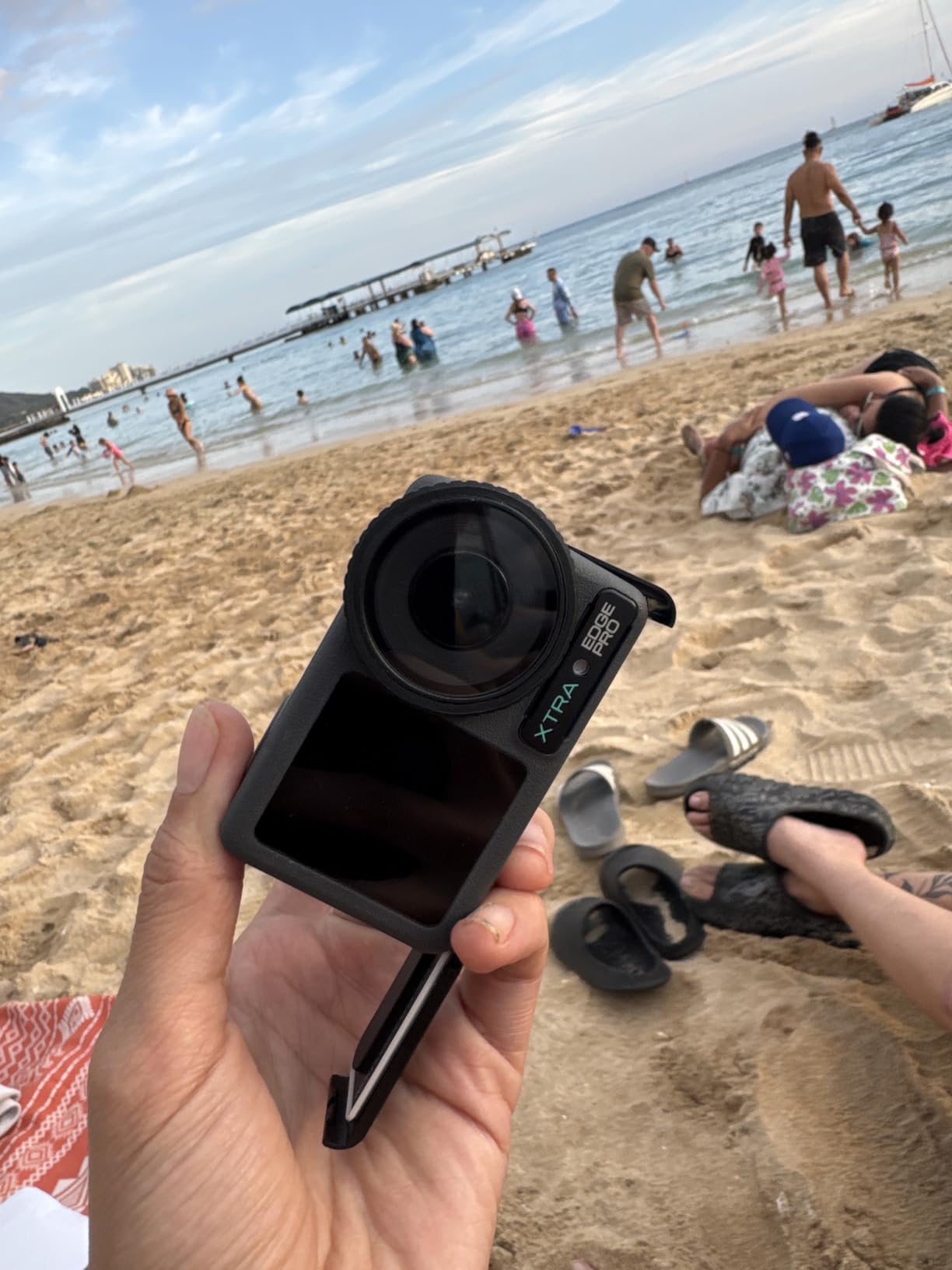 Edge Pro Action Camera, 4K Vlogging Camera with 1/1.3'' Sensor, 65ft Waterproof, Night View & Stabilization for Cycling, Diving, Sports Shooting customer photo 1