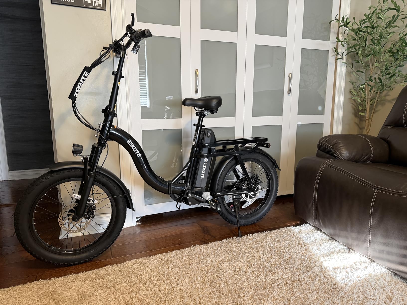 ESKUTE Electric Bike for Adults - 1200W Peak Motor, Folding 20x3 Fat Tire E-Bike, 48V 10.4Ah Battery, Step-Through Cargo Fold Ebike, NFC Unlock, 28 MPH, 7-Speed, Up to 55 Miles customer photo 1