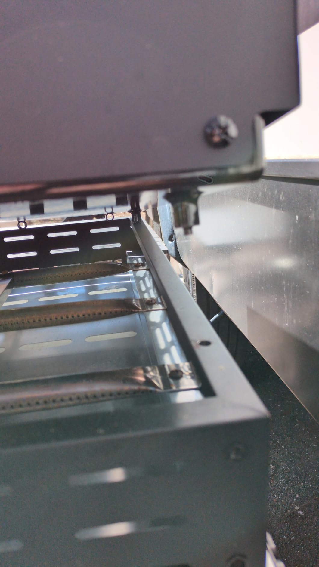 25.6'' Gas Griddle Flat Top Grill with Lid, 3-Burner Tabletop Portable Propane Griddle for Outdoor Cooking, BBQ, Camping & Tailgating Barbecue, 45,000BTU Output customer photo 2