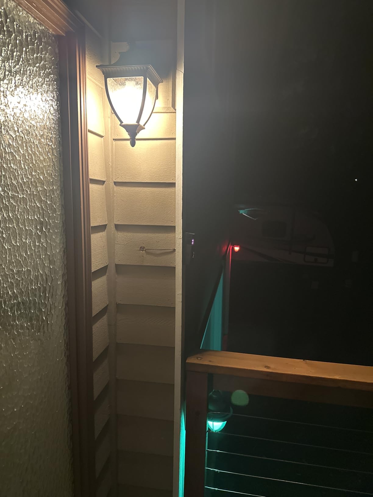 PHILIPS Hue Essential Starter Kit: Hue Bridge, 2 Essential E26 Smart Bulbs, White & Color Ambiance, 2200K-6500K, Dimmable LED Bulbs customer photo 1