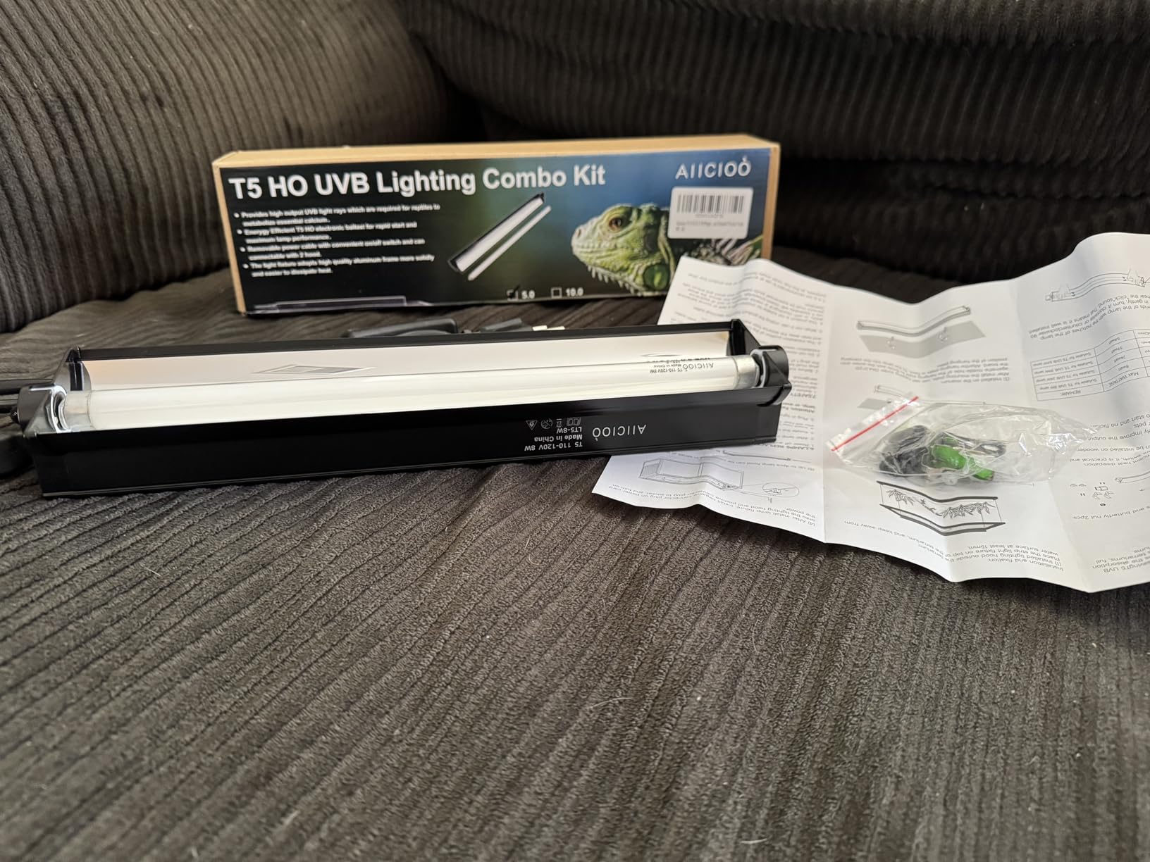 T5 HO UVB Reptile Light Fixture with 10.0 UVB Bulb, 24W High Output UVB Light for Reptiles, 22