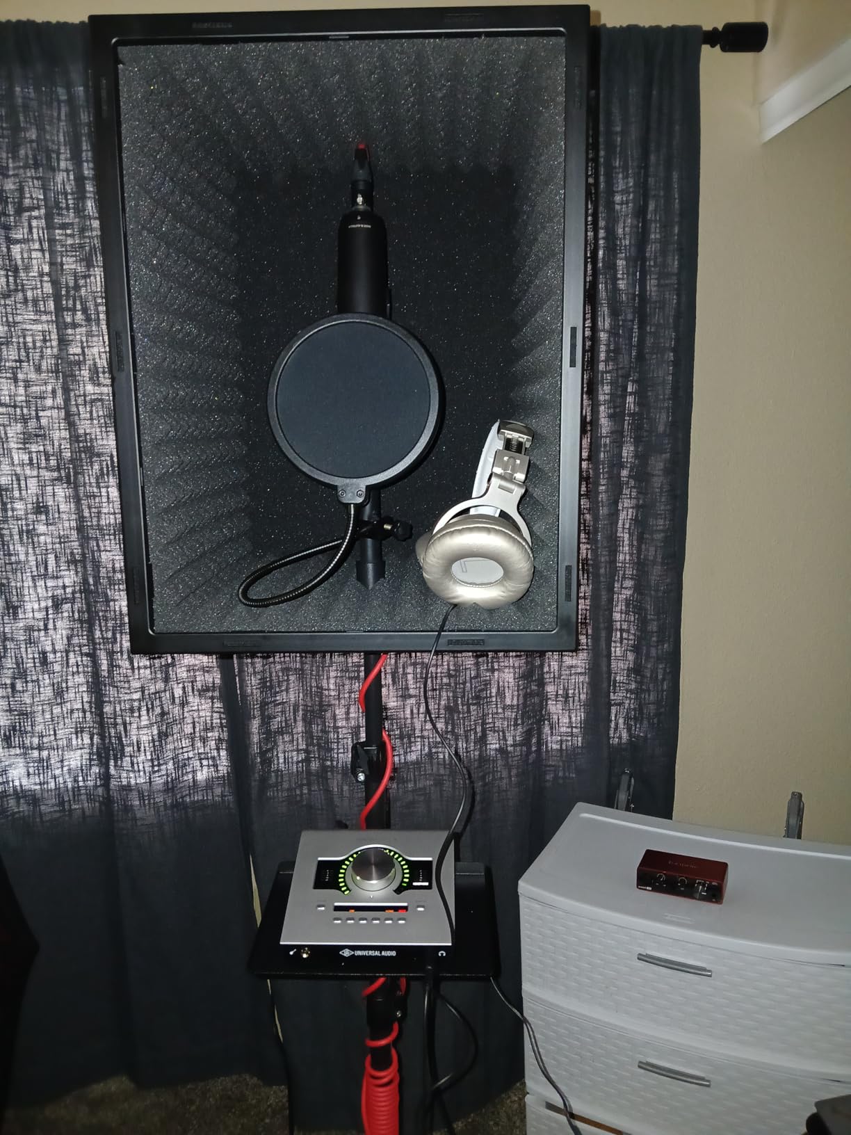 TONOR Personal Vocal Booth, Microphone Isolation Shield for Studio customer photo 1