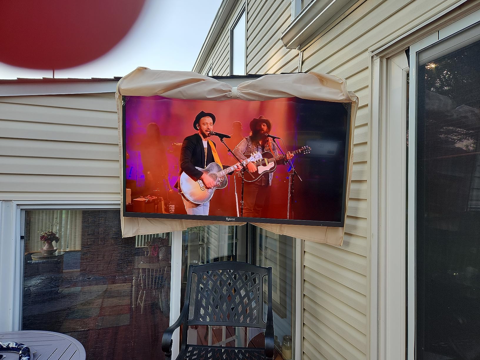 SYLVOX 75 inch Outdoor Mini-LED QLED TV, 4K Ultra HD Smart Google TVs, 2000 Nits Full Sun, Anti-Glare Screen, 120Hz Refresh Rate, IP55 Waterproof, Dual 30W Dolby Atmos Speaks (Cinema/2025) customer photo 1