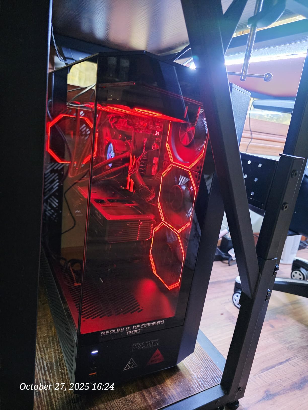 darkFlash DY460 ATX Full-Tower PC Gaming Case, High Airflow, 4×ARGB PWM Fans Included, 330° Full-View Tempered Glass, Separate PSU chamber, Supports RTX 5090 up to 400mm, 360mm Radiator Support, Black customer photo 1