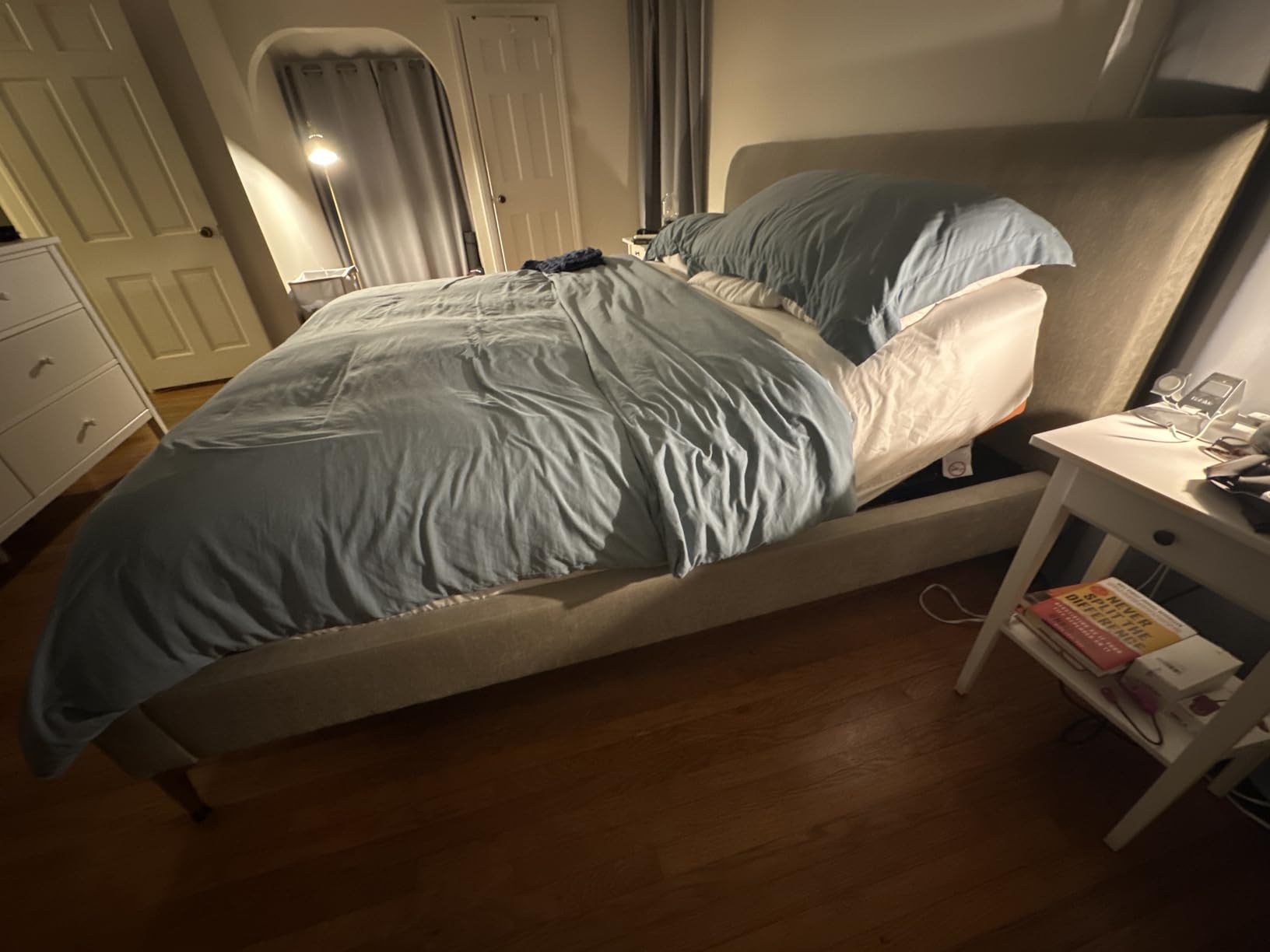 ESHINE Split King Adjustable Bed Frame with Lumbar Support, Head-Pillow-Tillt, Under Bed Light, Smart App Control, Zero Gravity, Ergonomic Incline, Wireless Remote, Dual USB Port, 6000 Series customer photo 1