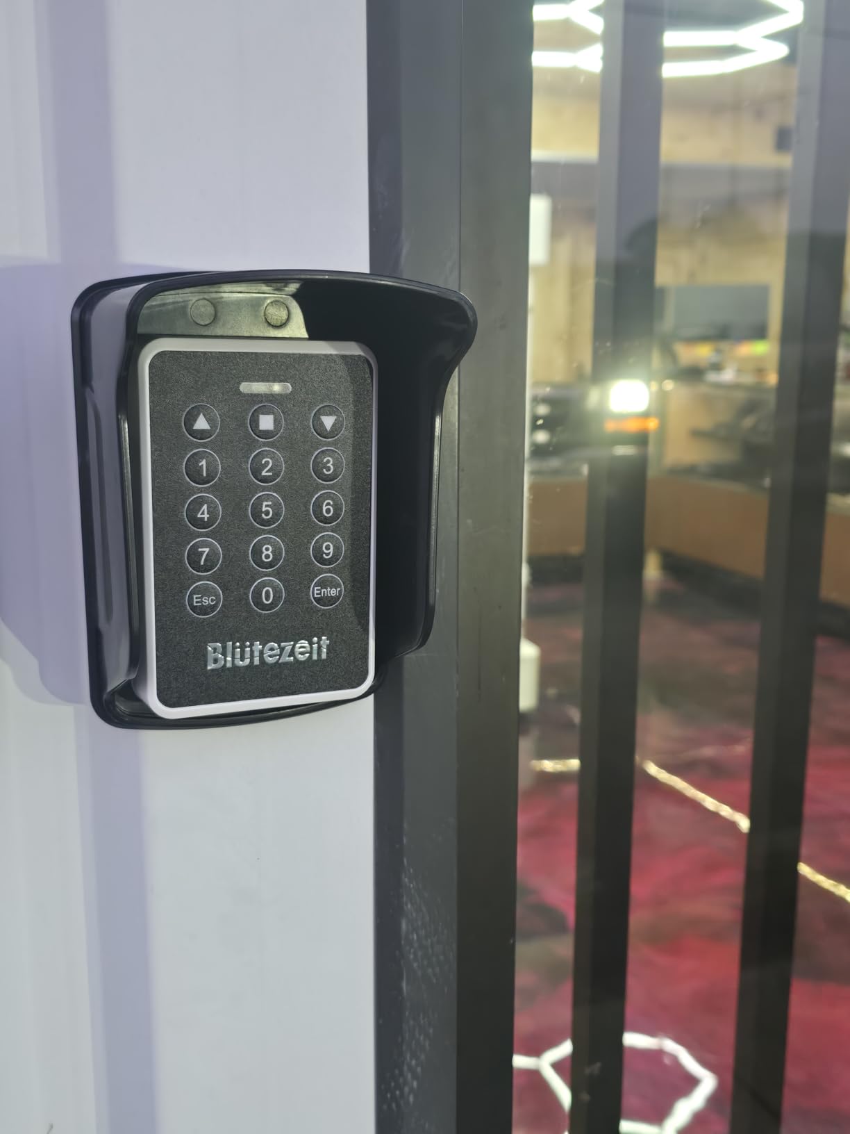 Blütezeit Wireless Keypad with IP54 Waterproof Cover for 433MHz Gate Openers, Secure PIN Code Access System, Compatible with Automatic Sliding & Swing Gate Operator Motors customer photo 2