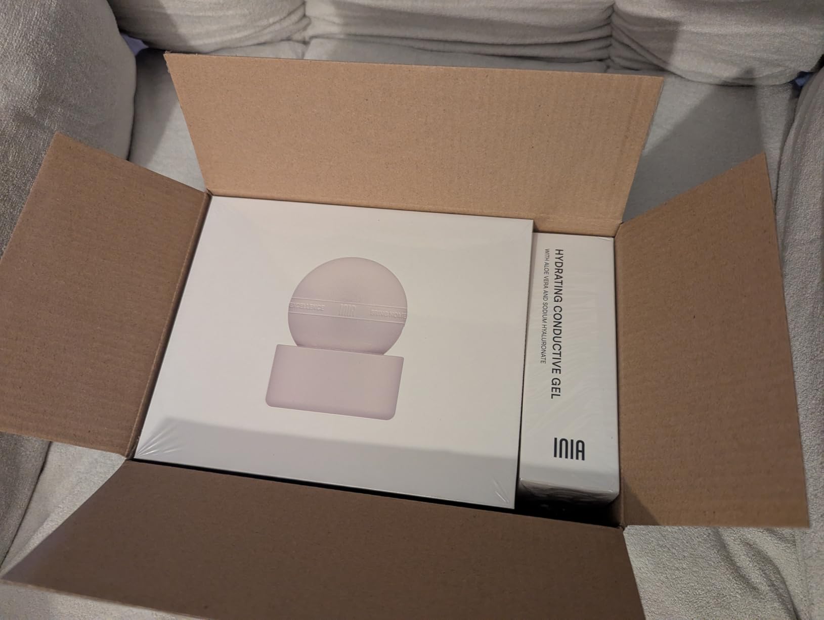 INIA SPHERA Upgraded 8-in-1 Microcurrent Facial Device for Face & Neck - Red Light, Thermal & Cooling Beauty Tool, 5 Custom Modes, At-Home Skin Stimulation & Glow Care Skincare Tool customer photo 1