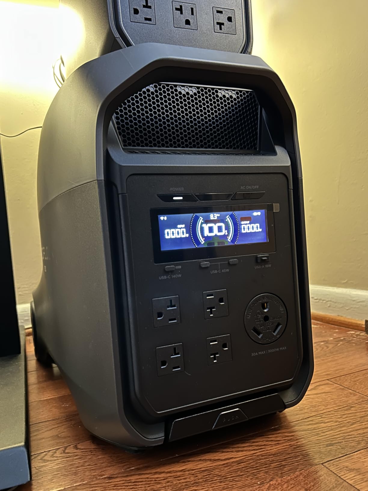 EF ECOFLOW Delta 3 Ultra Portable Power Station, 3072Wh LiFePO4 Battery, 3600W (Surge 7200W) Output Home Power, Solar Generator for Home Use, Camping Accessories, Emergencies & RV Backup customer photo 1