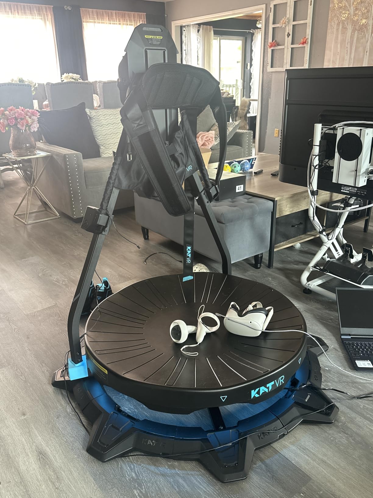 KAT Walk C2 VR Series | 360° Omnidirectional Walking Pad & Accessories for Immersive VR Gaming & Fitness | Compatible with SteamVR, Quest, Oculus | Plus E | US Size 11 customer photo 3