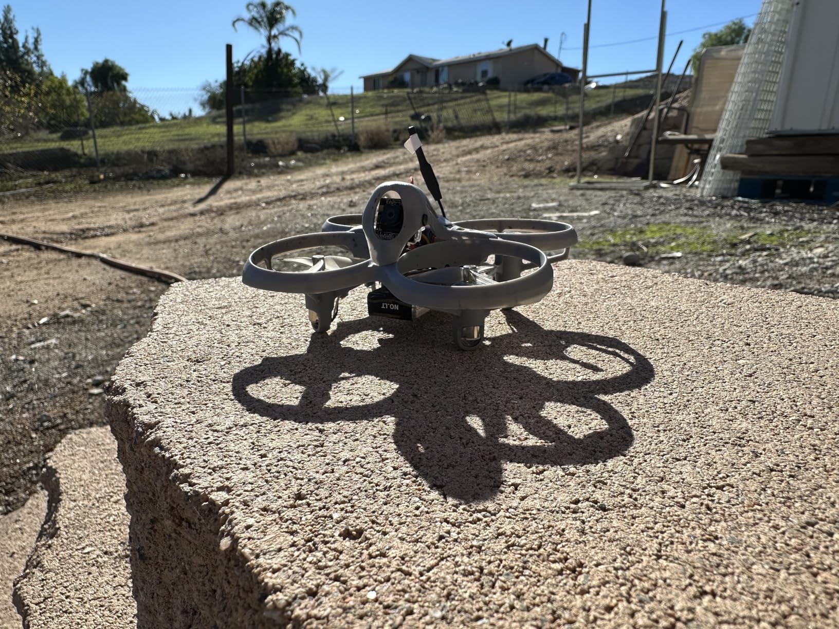 Tinyhawk Lite FPV Drone with Camera RTF Kit With FPV Goggles and Remote Control for Beginners Ready To Fly Set with ERLS RunCam Nano 3 VTX 25mW 100mW 400mW Super Light 37g 75mm 750mAh customer photo 2