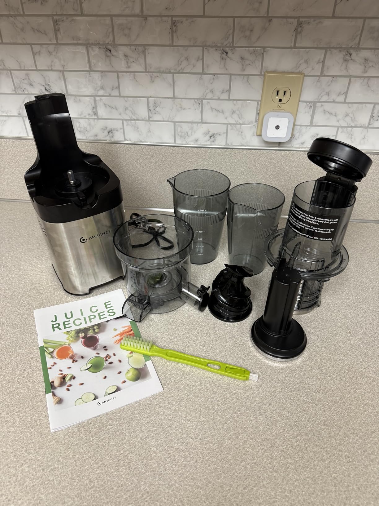 AMZCHEF Cold press Juicer Machines with 5.2