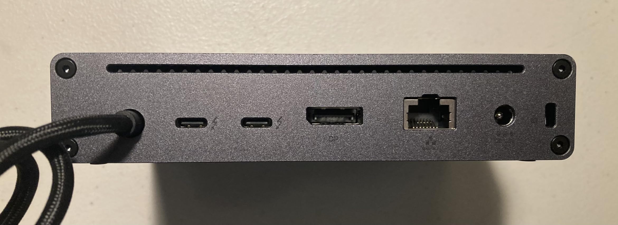 UGREEN Maxidok Thunderbolt 5 Hub Revodok 10 in 1, 120Gbps with 3×TBT5 (Single 8K / Dual 6K), 140W Total Power, DP2.1, Gigabit Ethernet, SD/TF 3.0 Docking Station for MacBooks and Windows Laptops customer photo 1