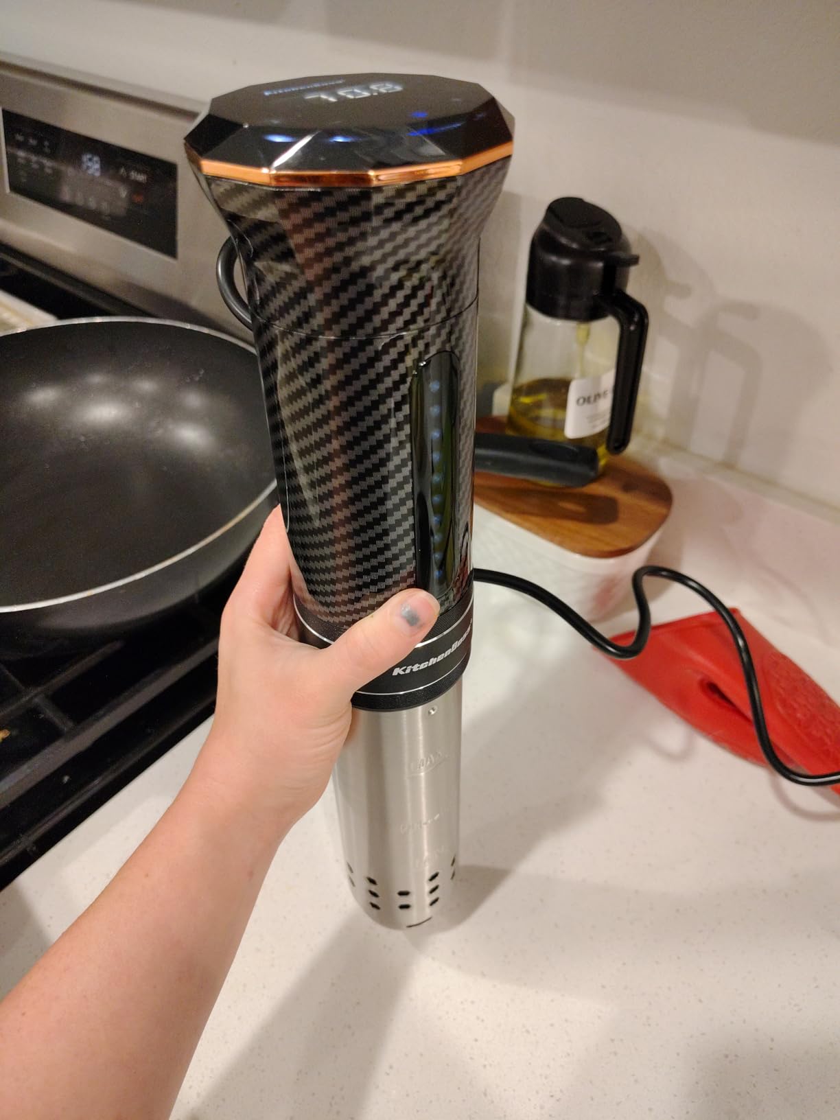 KitchenBoss Wifi Sous Vide Cooker: Ultra-quiet Sous Vide Machine Immersion Circulator APP Control, IPX7 Waterproof All-stainless Steel 1100W Sous Vide Precision Cooker Fast-Heating, Carbon Black customer photo 2