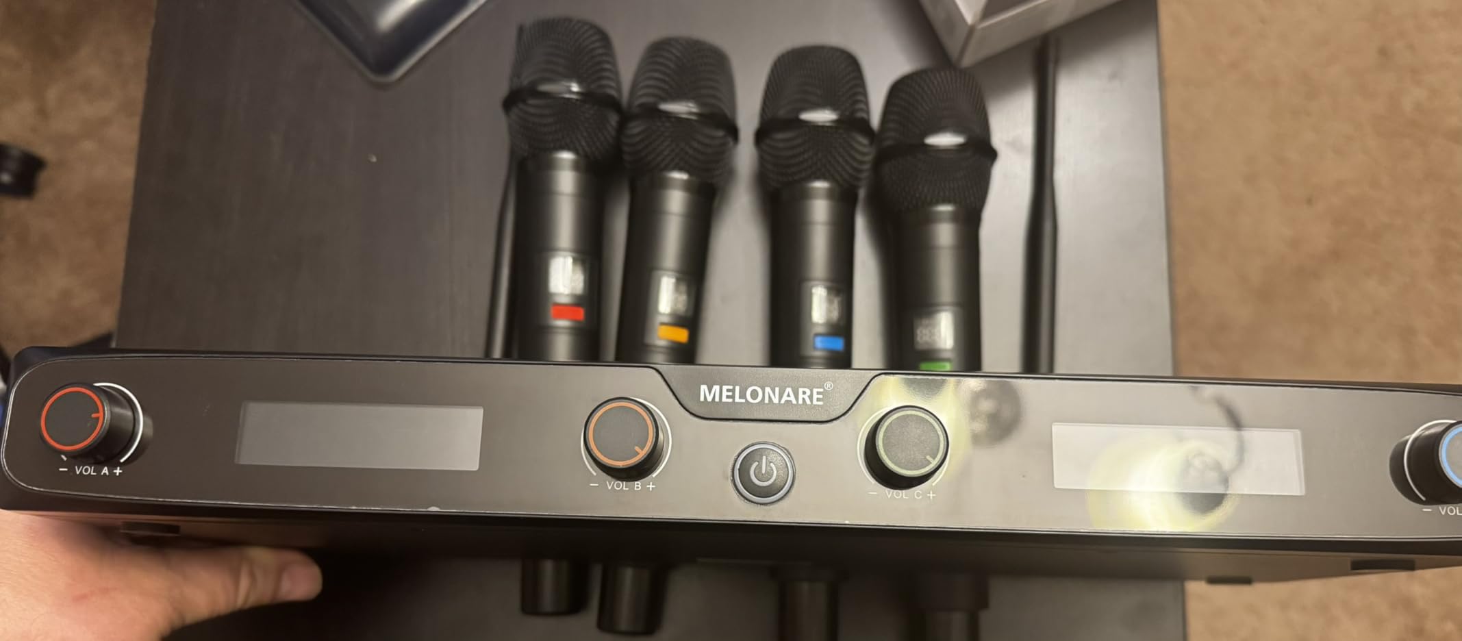 4-Channel Wireless Microphone System, UHF Rackmountable Cordless Mic Set w/ 4X 10 Frequencies, 260ft Range, Dynamic Handheld Microphone for Singing, Karaoke, Church, DJ, Party (MWM-41F) customer photo 1